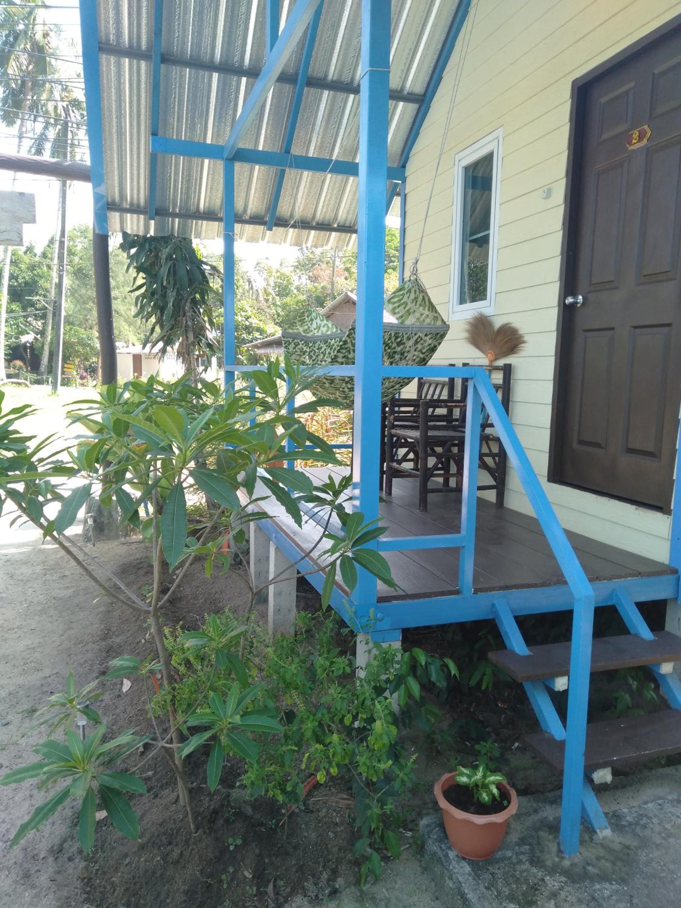 Bungalow with Fan - Photo 4
