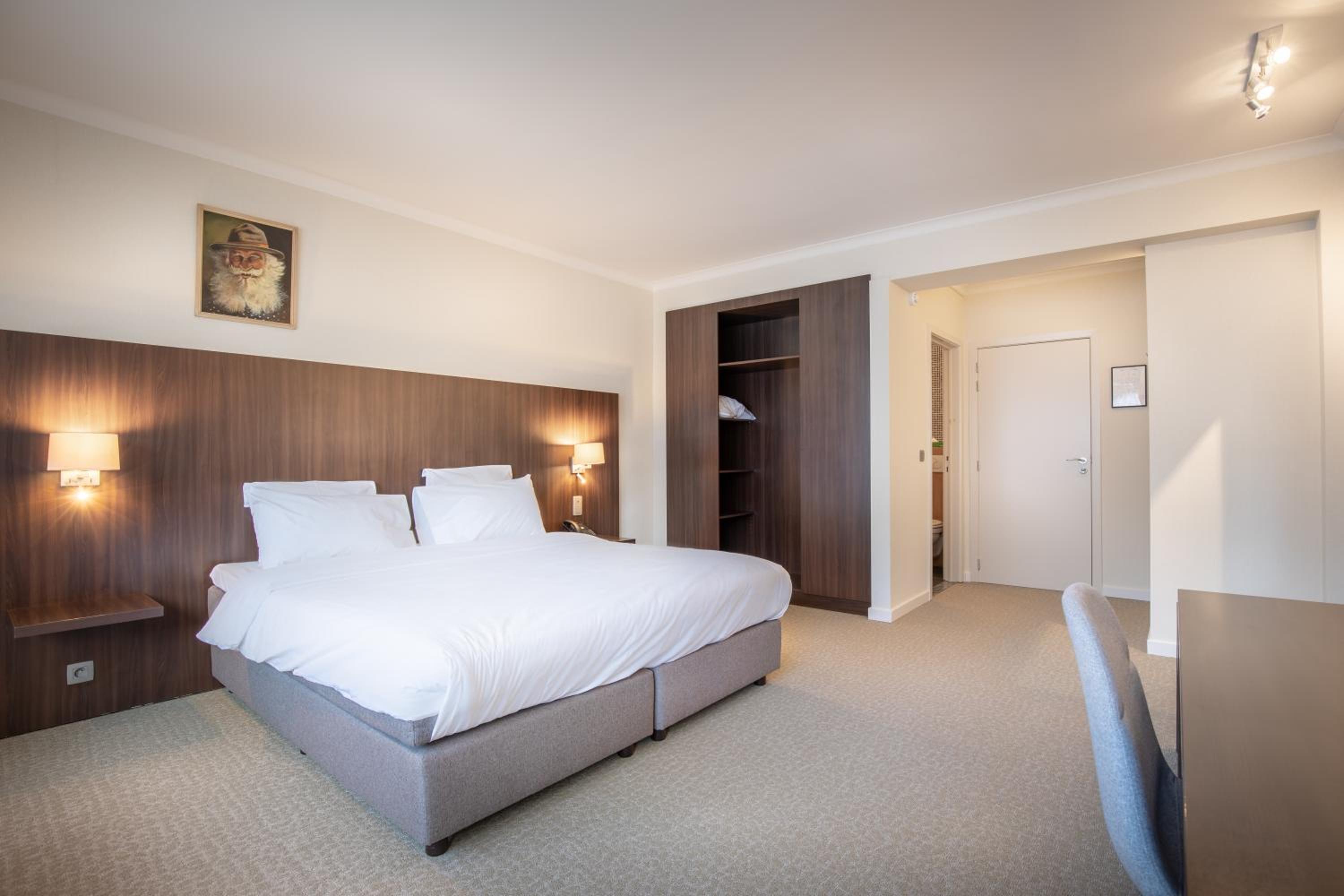 Standard Double Room - Photo 5