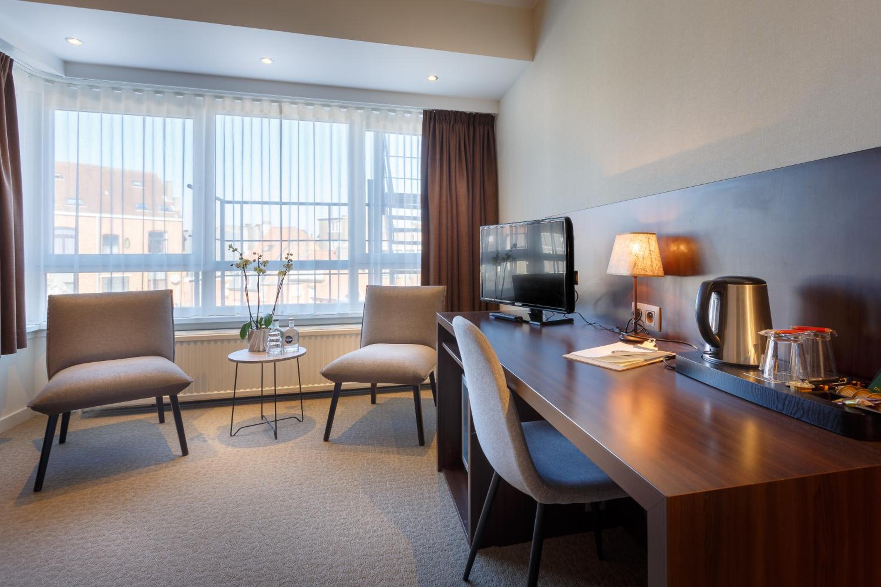 Standard Twin Room - Photo 2