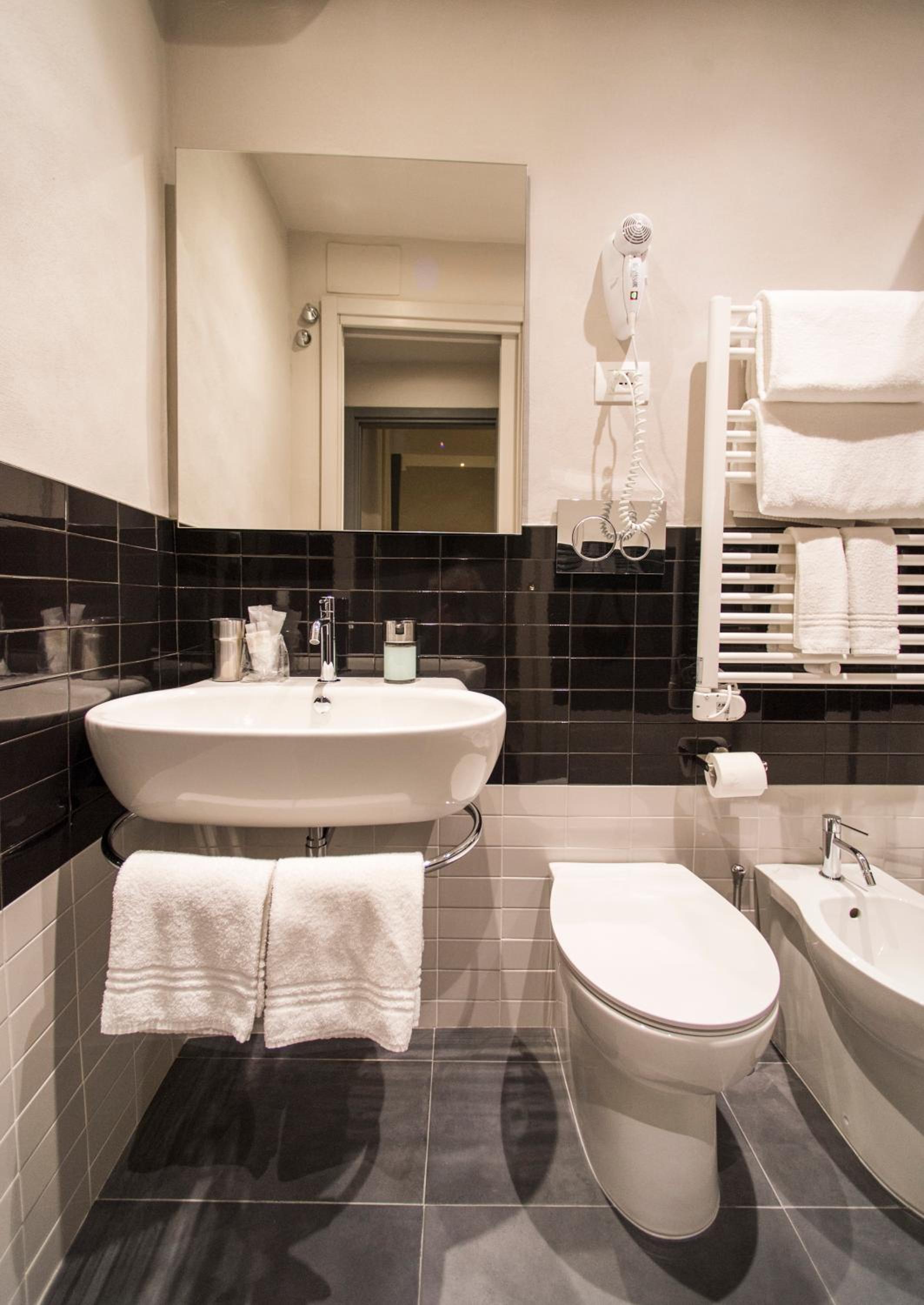 Double Room - Photo 43