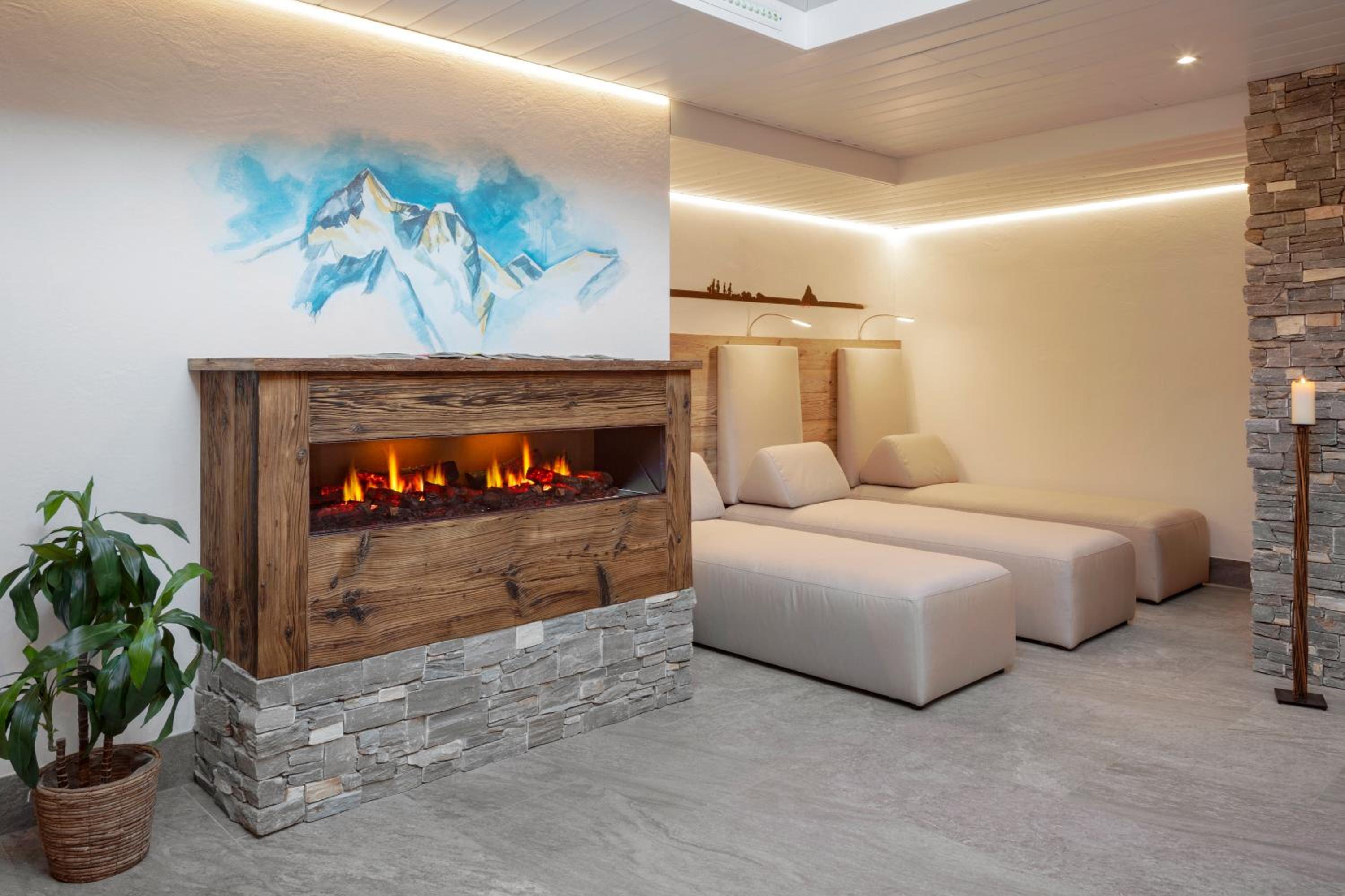 Twin Room with Matterhorn View - Photo 27