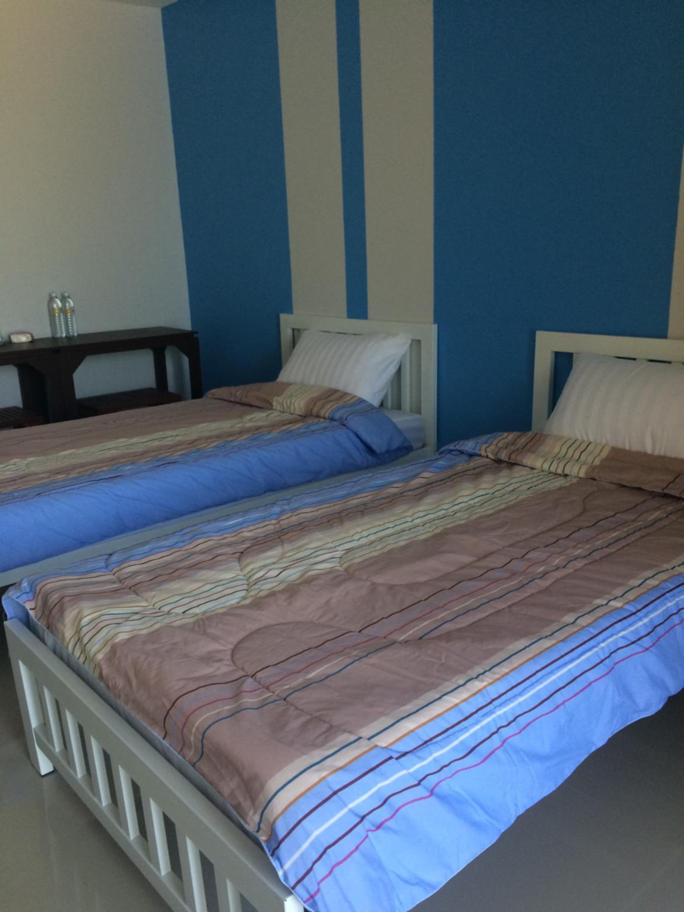 Twin Room with Private Bathroom photo 3