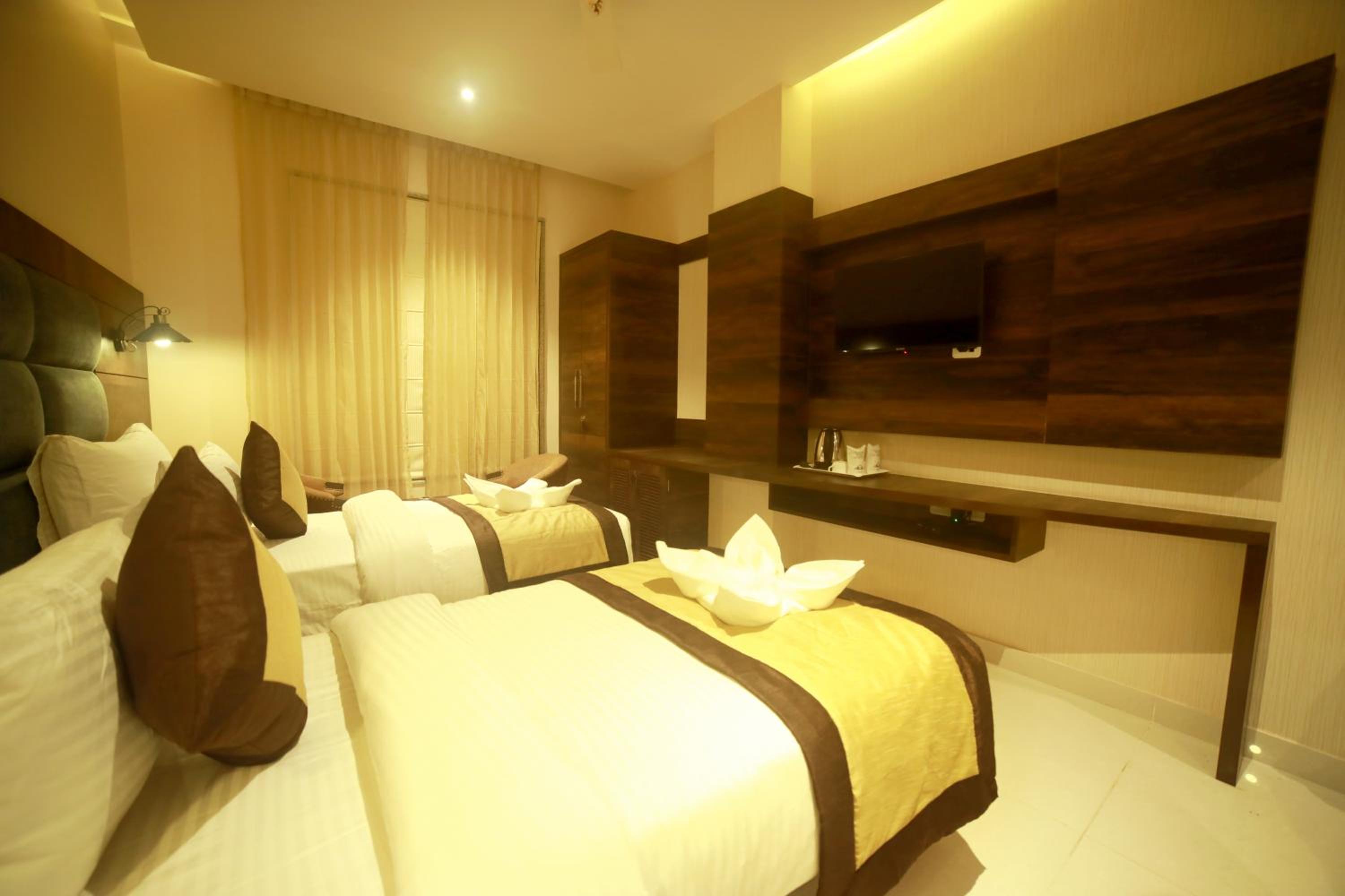 Double or Twin Room - Photo 3