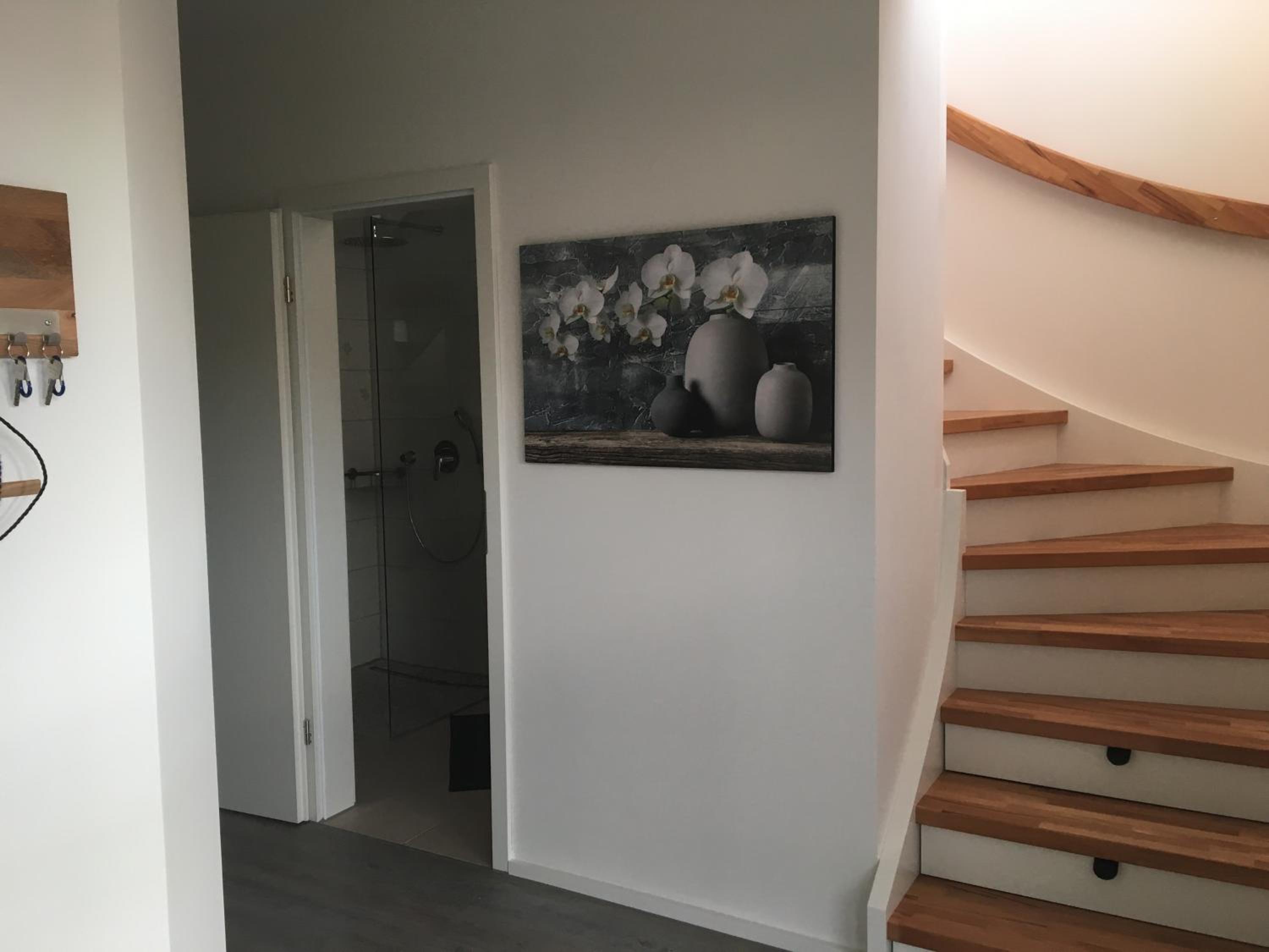 Two-Bedroom House - Photo 27