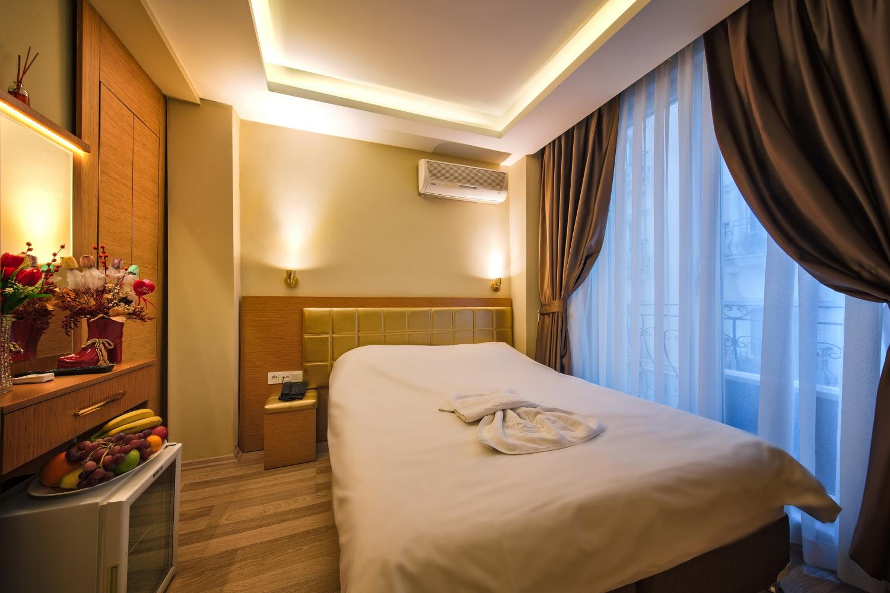 Economy Double Room photo 1