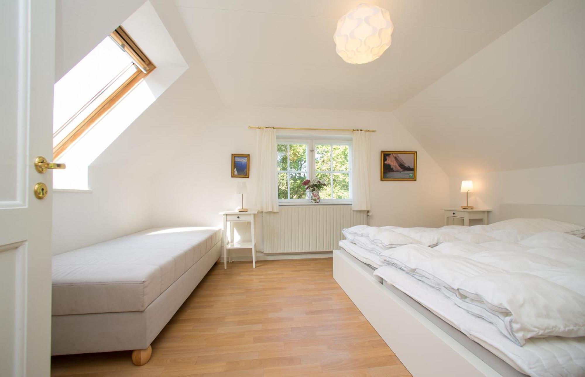 Three-Bedroom House photo 2