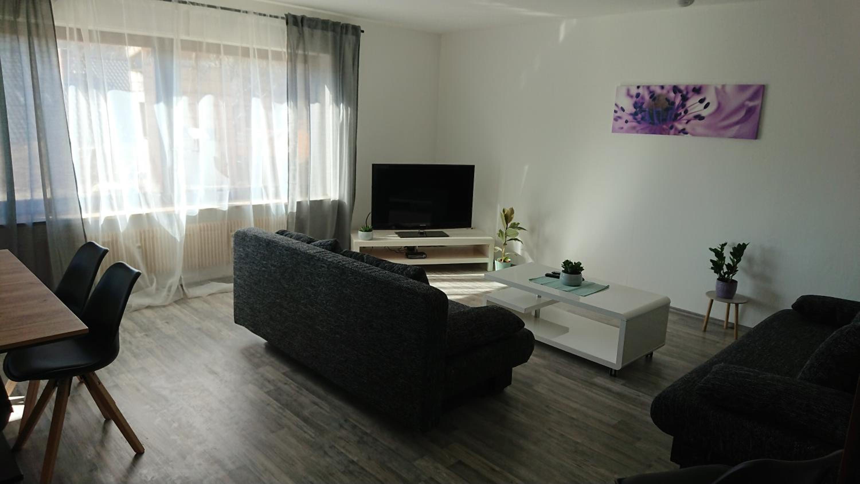 Apartment photo 1