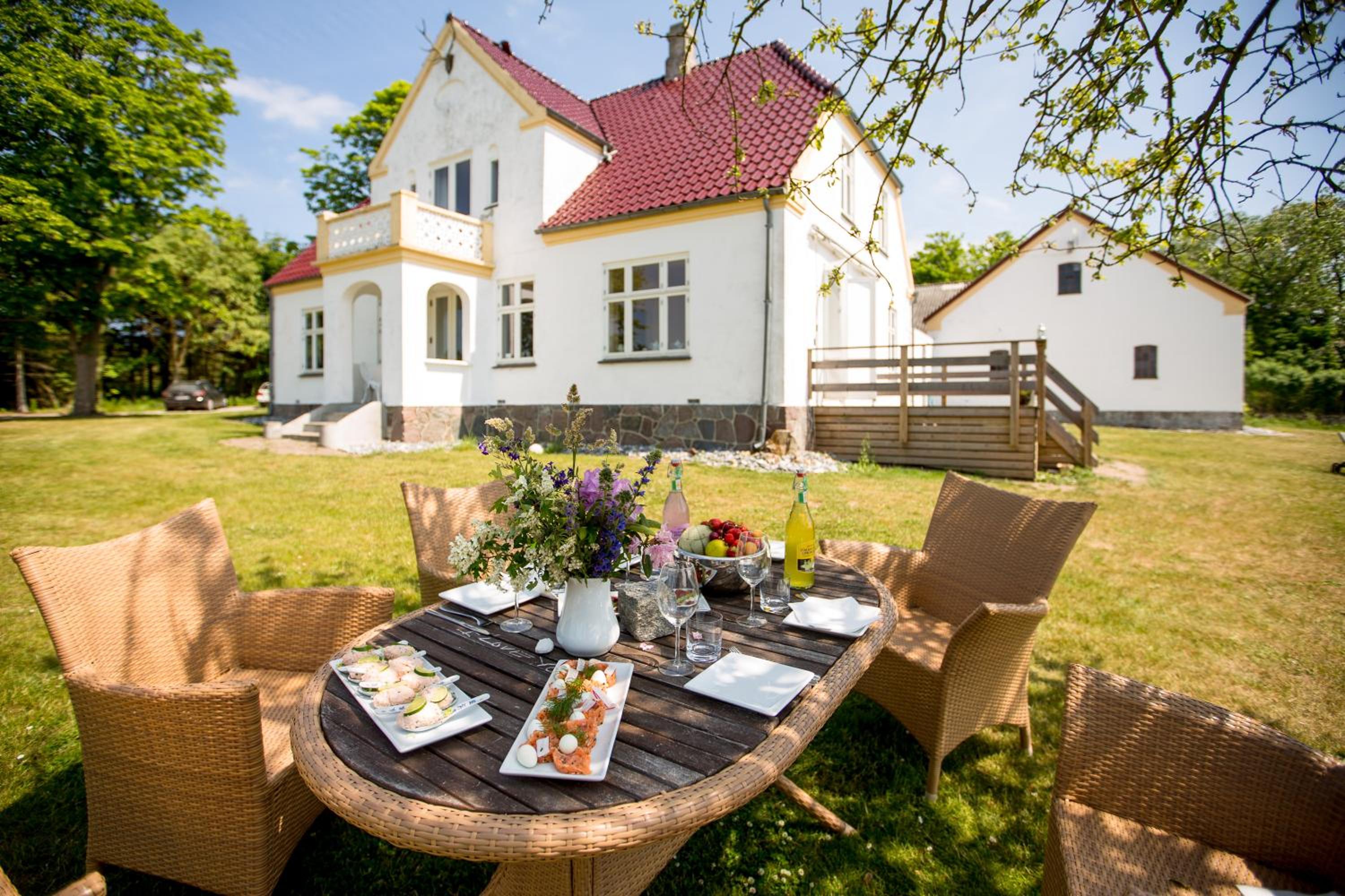 Four-Bedroom House photo 1