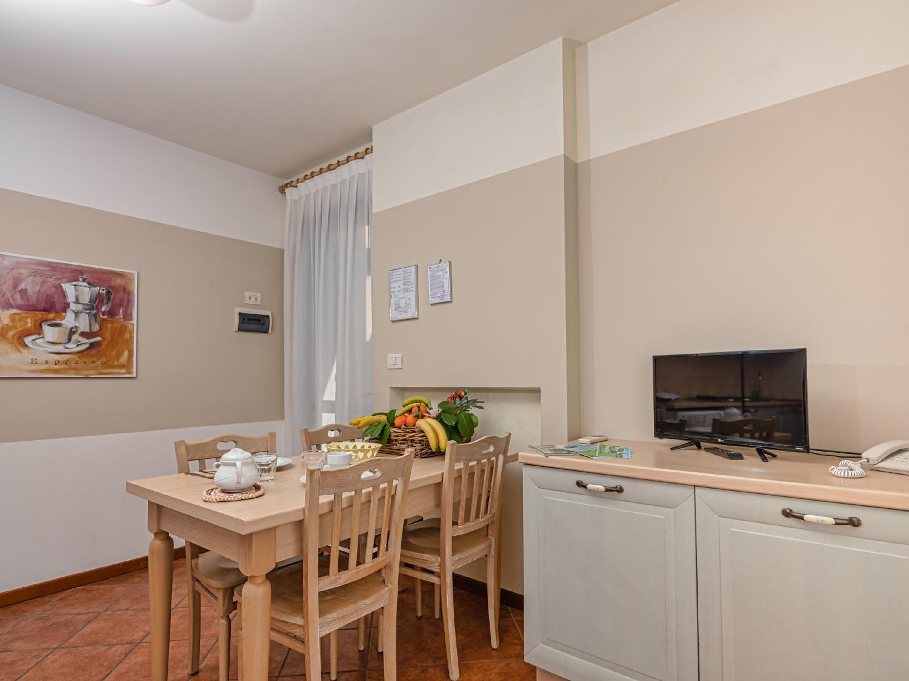 One-Bedroom Apartment (3 People) photo 2