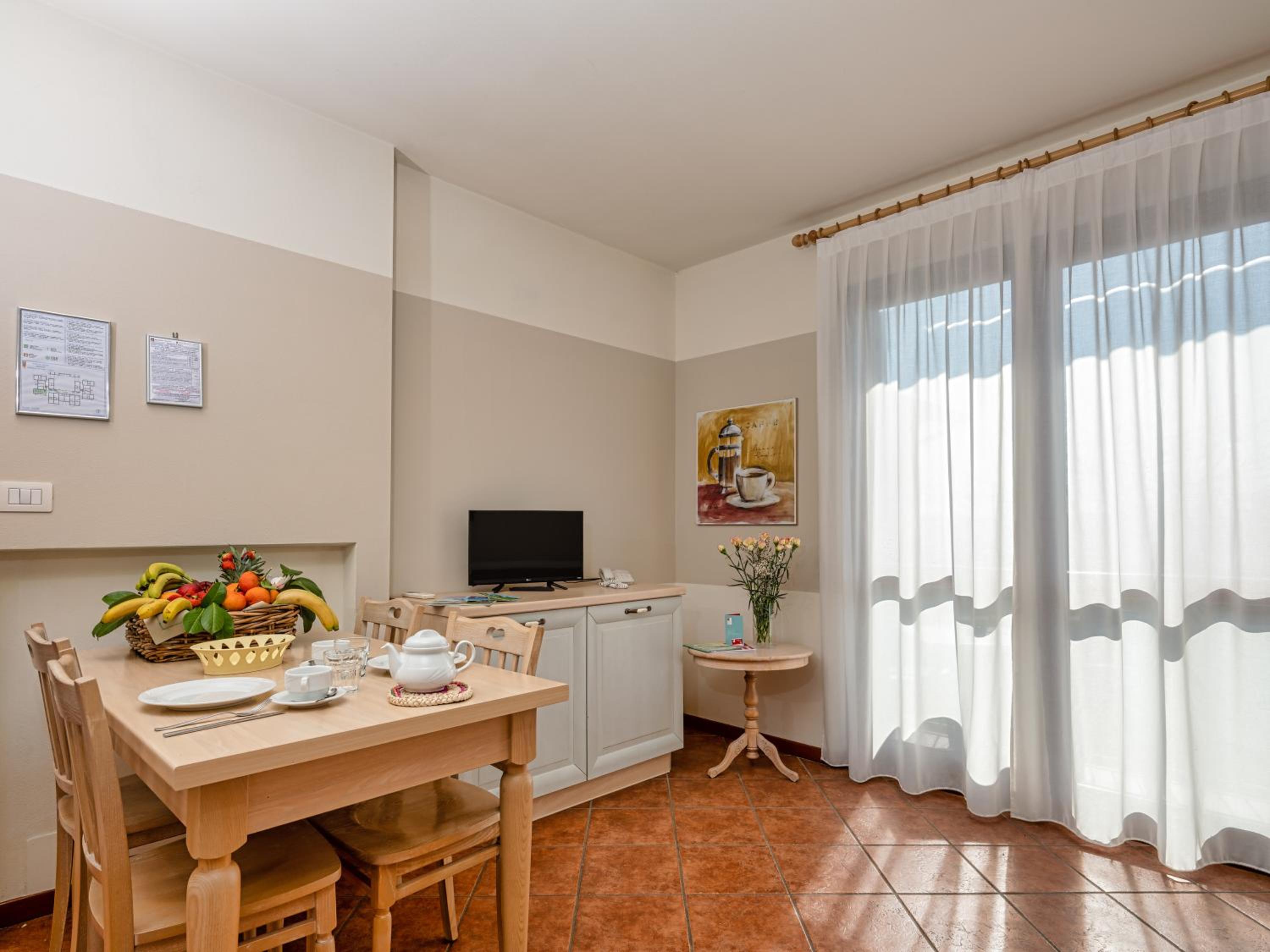 Economy One-Bedroom Apartment (2 People) photo 2
