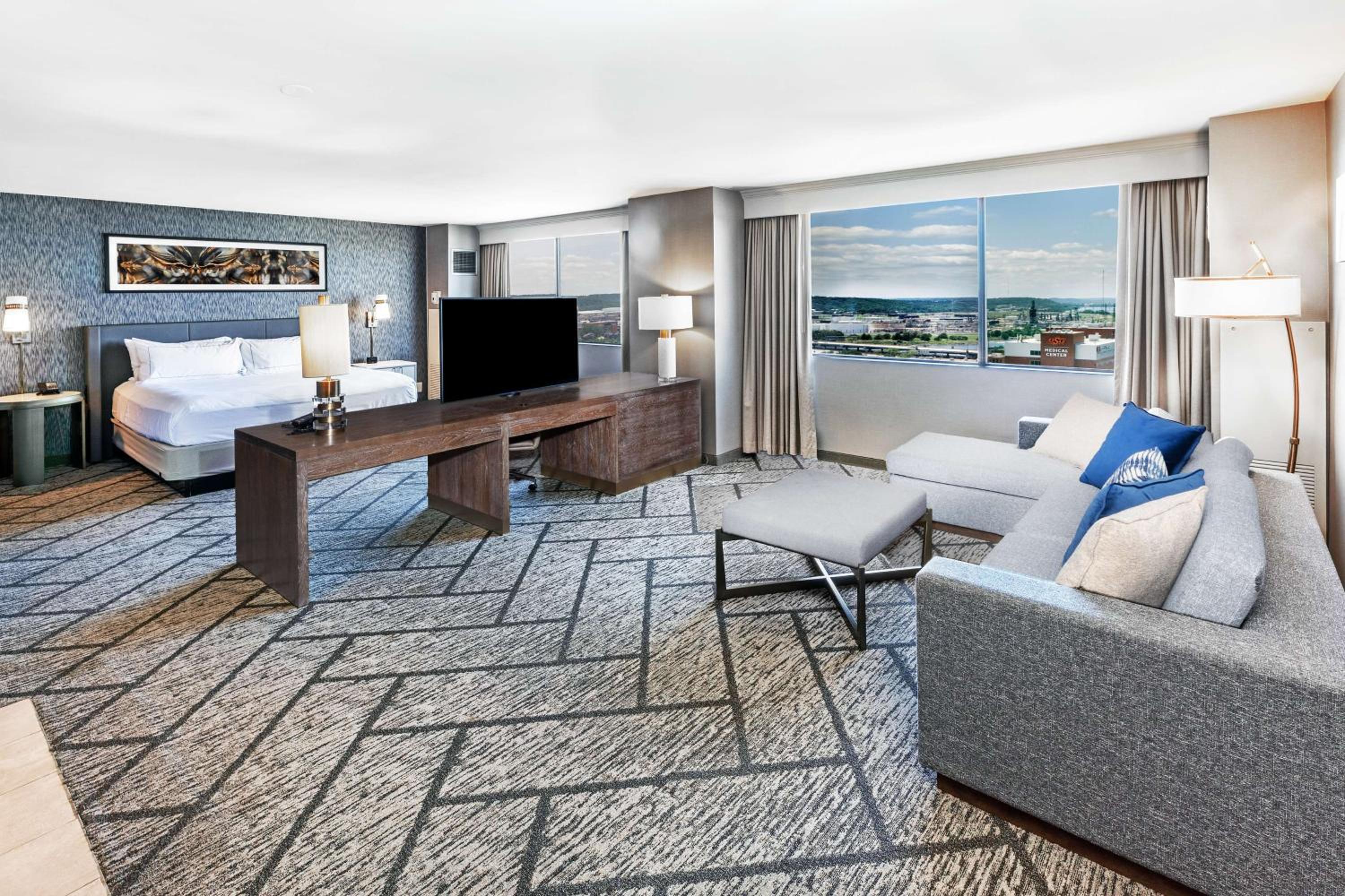 One-Bedroom King Suite
