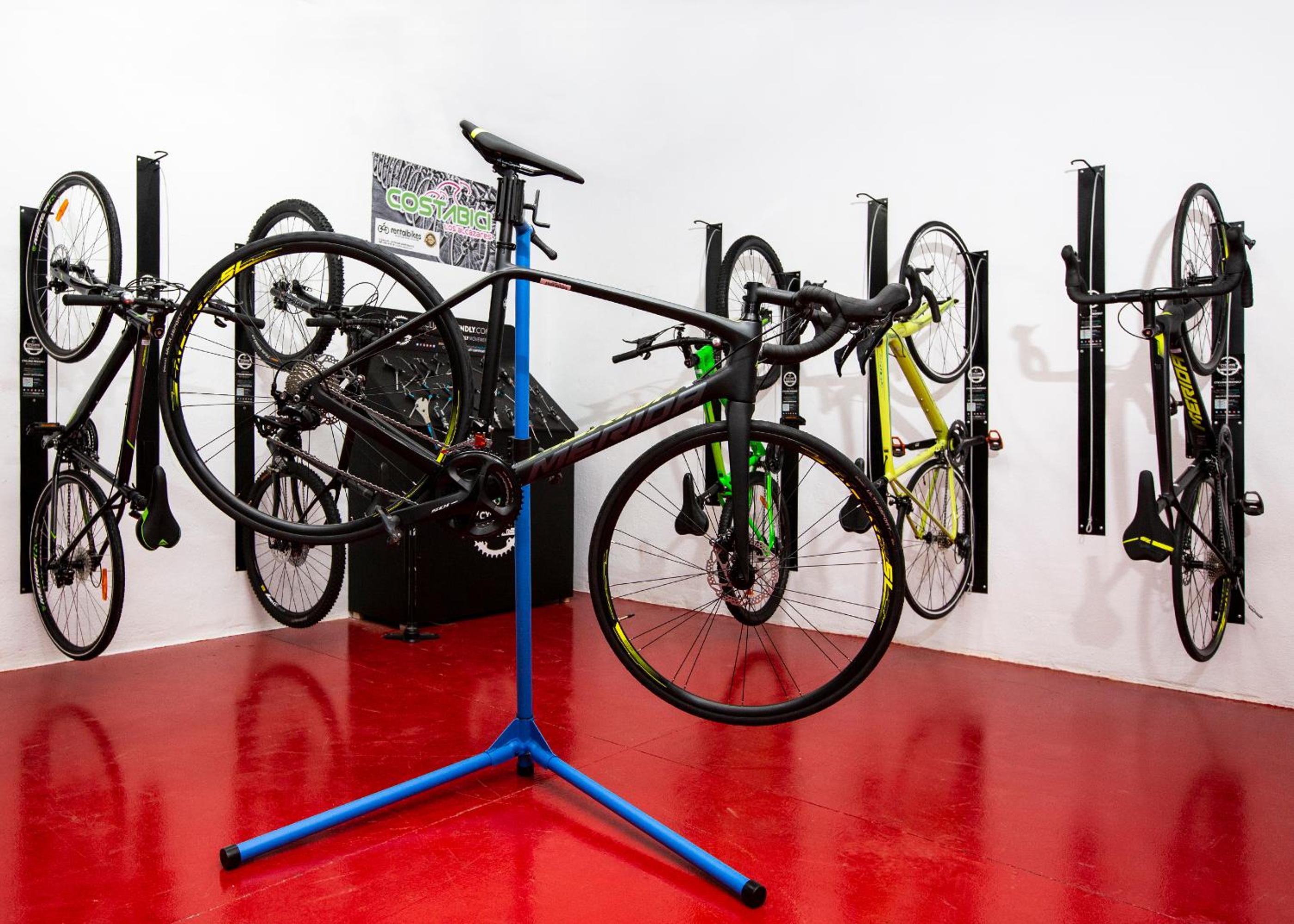 Double or Twin Room - Cycling Package - Photo 8