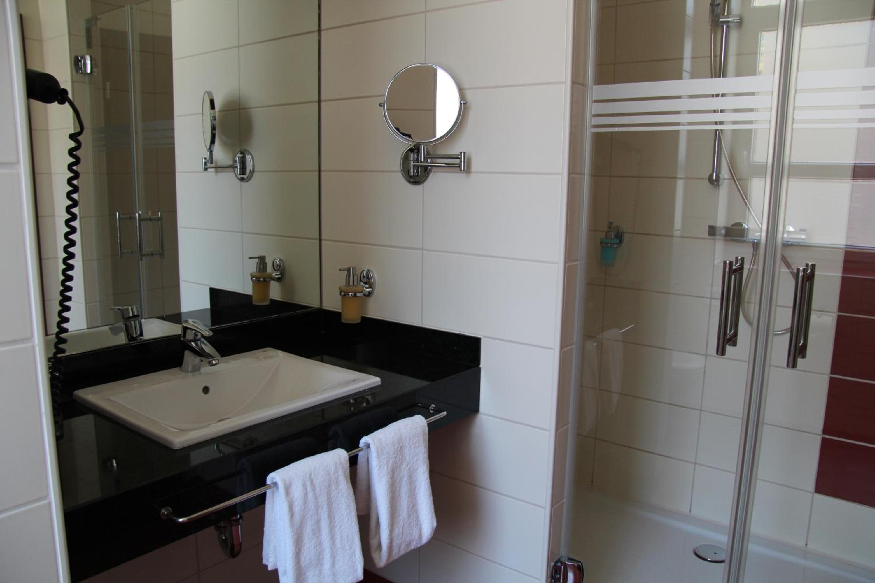 Comfort Double Room - Photo 11