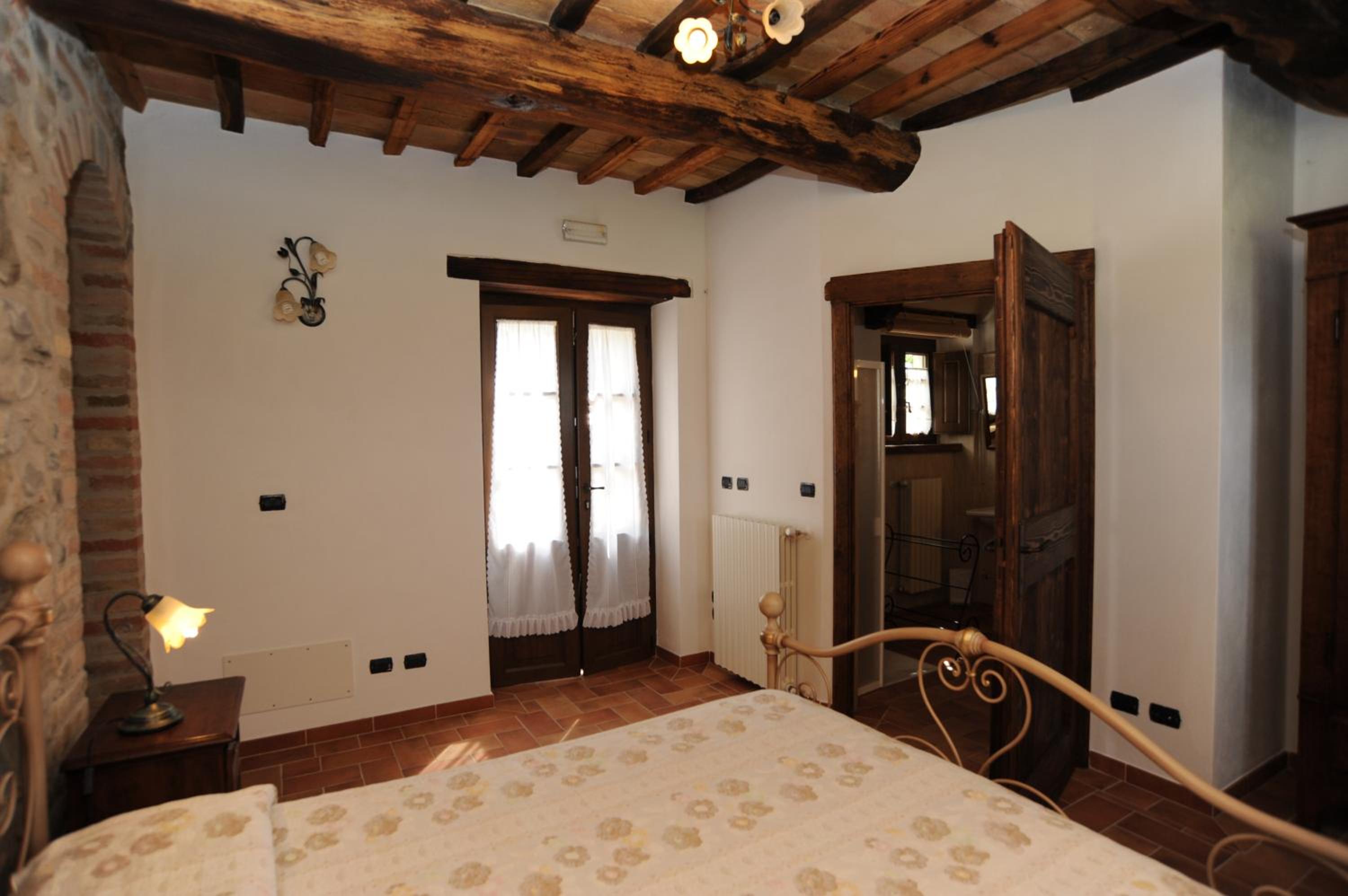 One-Bedroom Apartment (4 Adults) photo 3