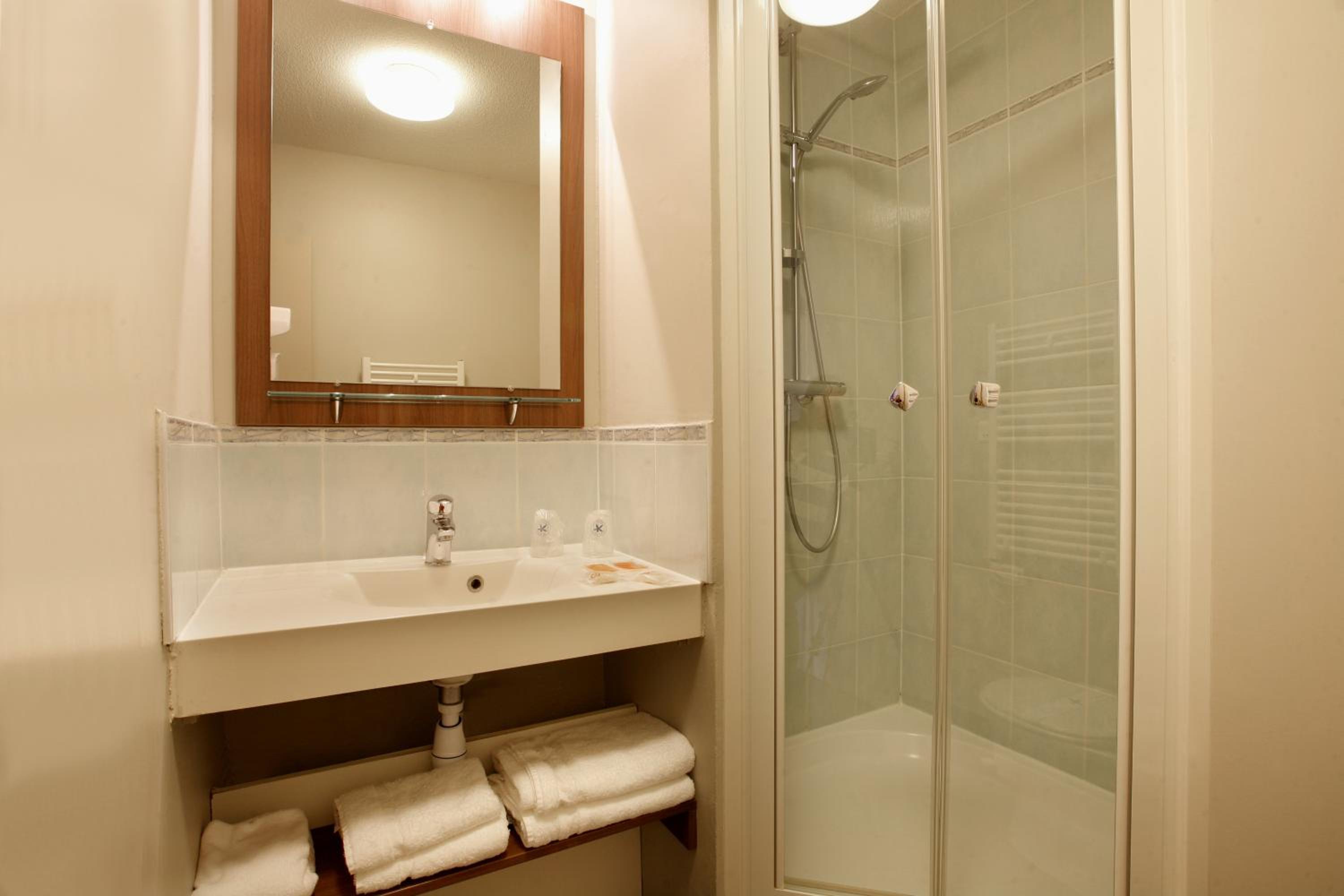 Privilege Double or Twin Room - Photo 4
