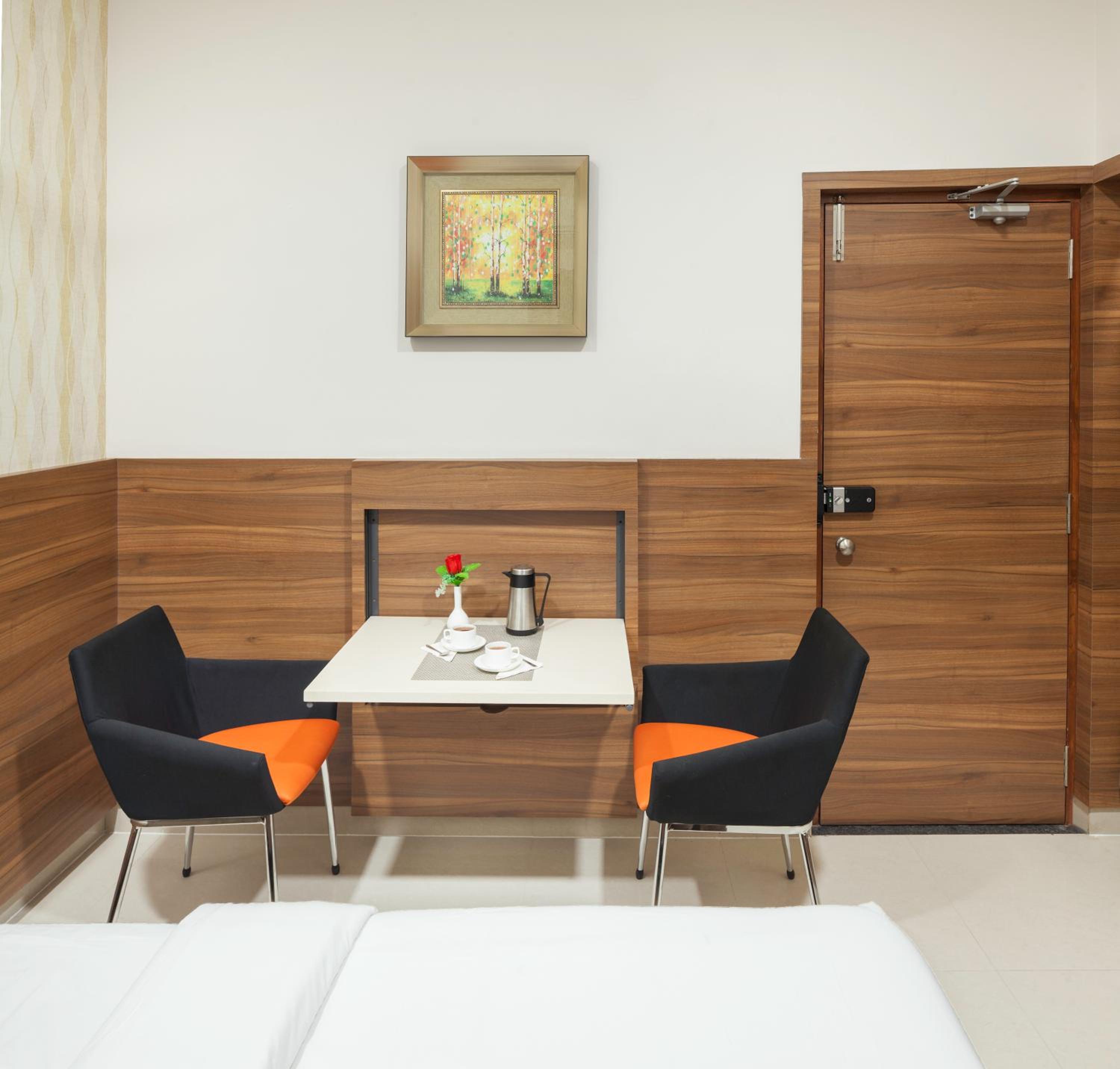 Double Compact A/C Room - Photo 5