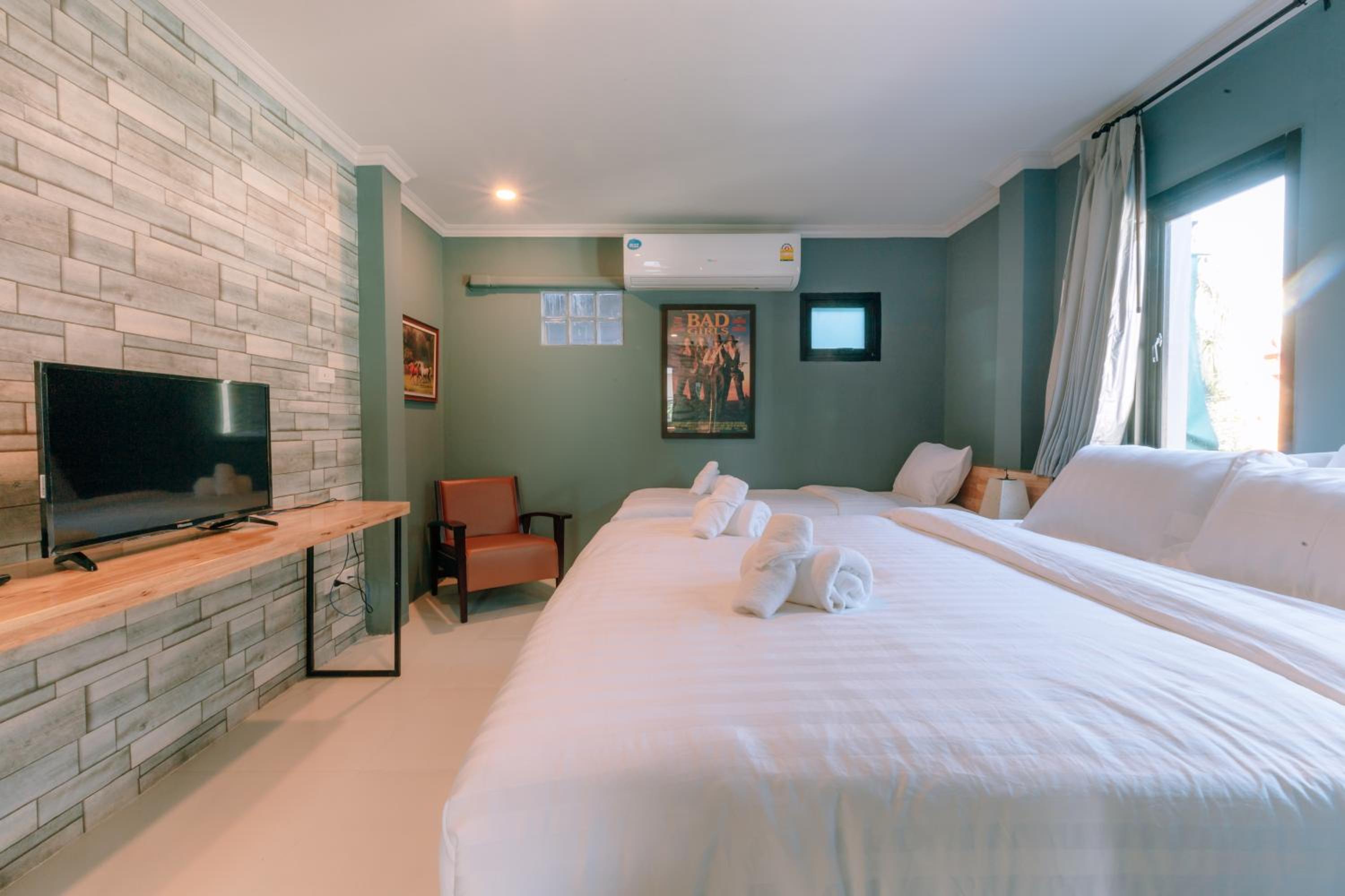 Standard Triple Room - Photo 5