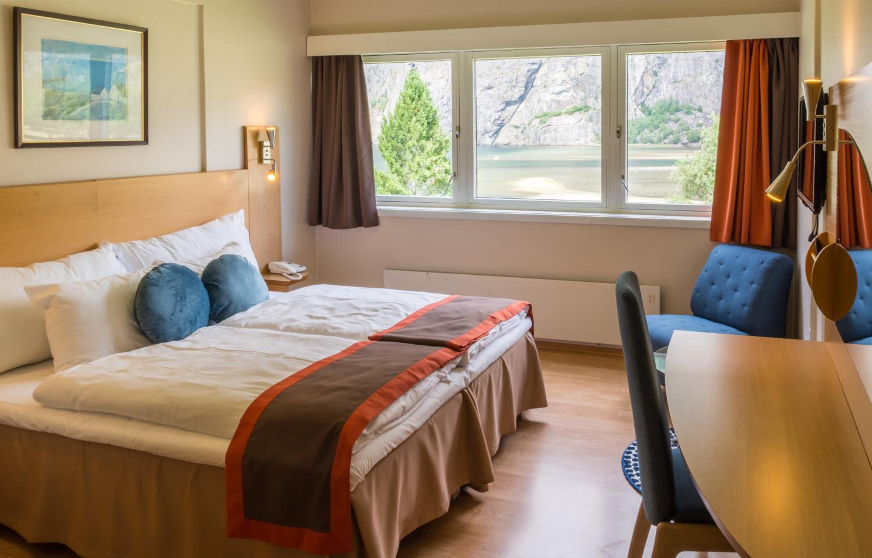 Double Room - Photo 10