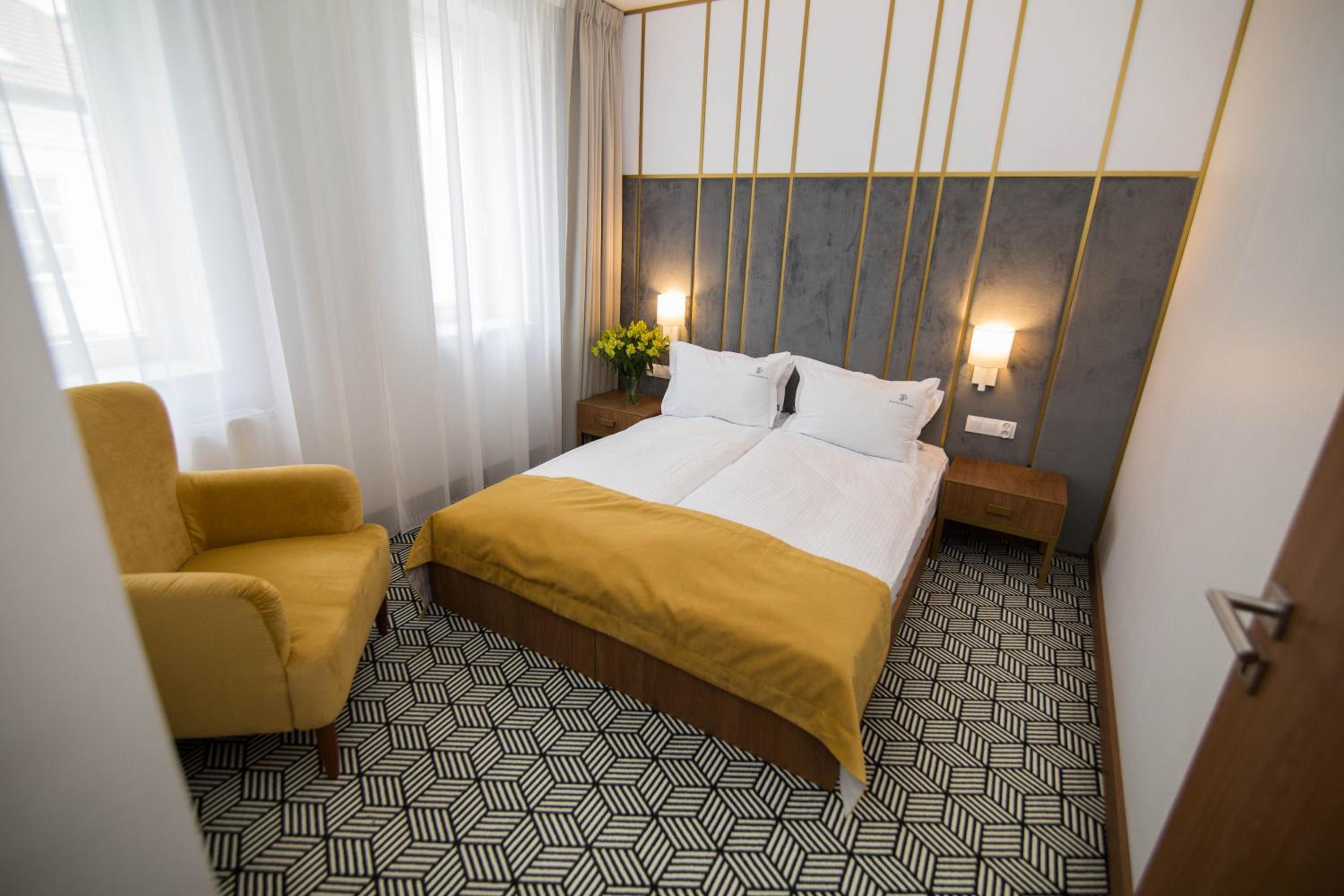 Superior Double Room - Photo 7
