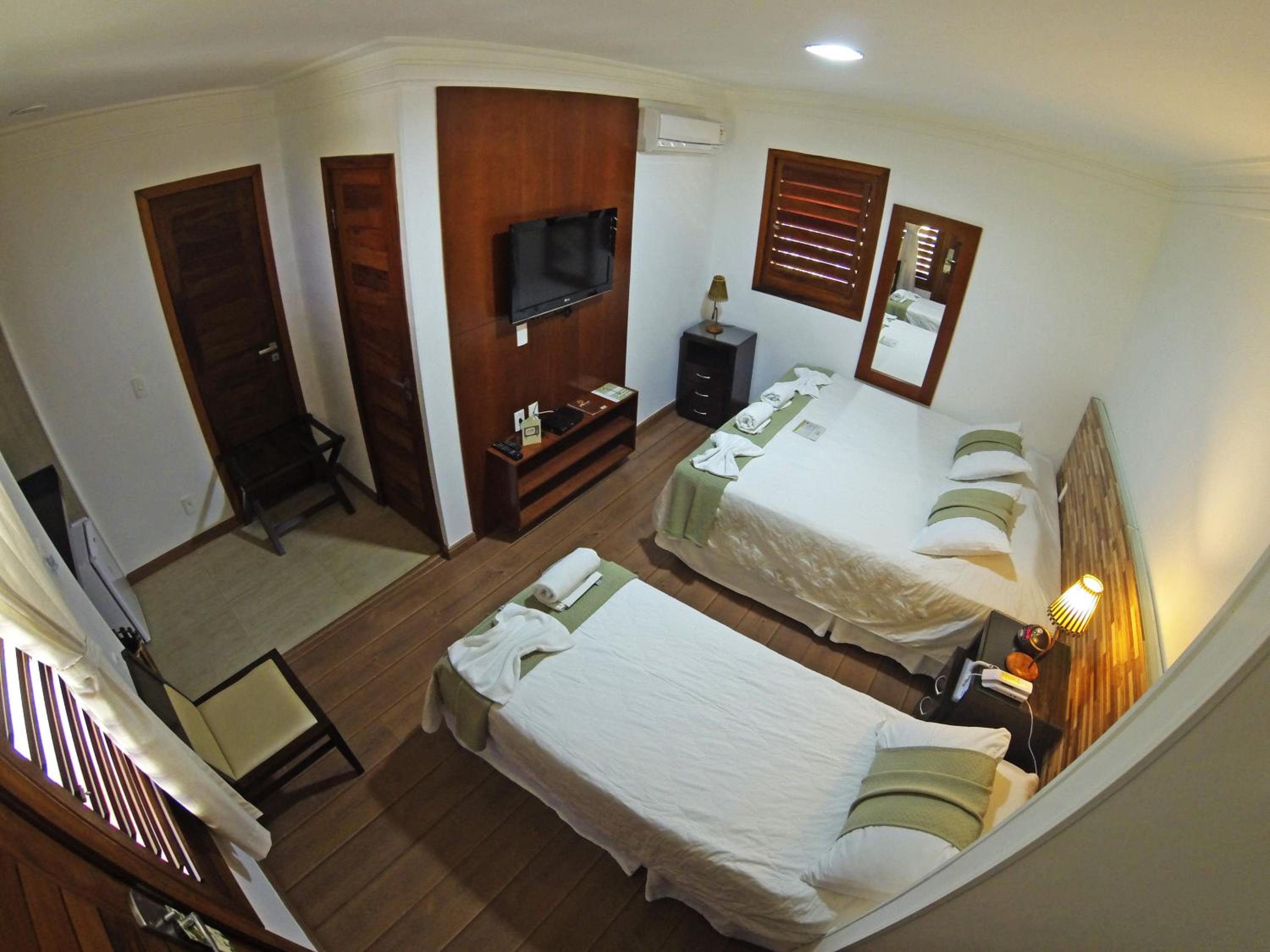 Deluxe Suite - Photo 11