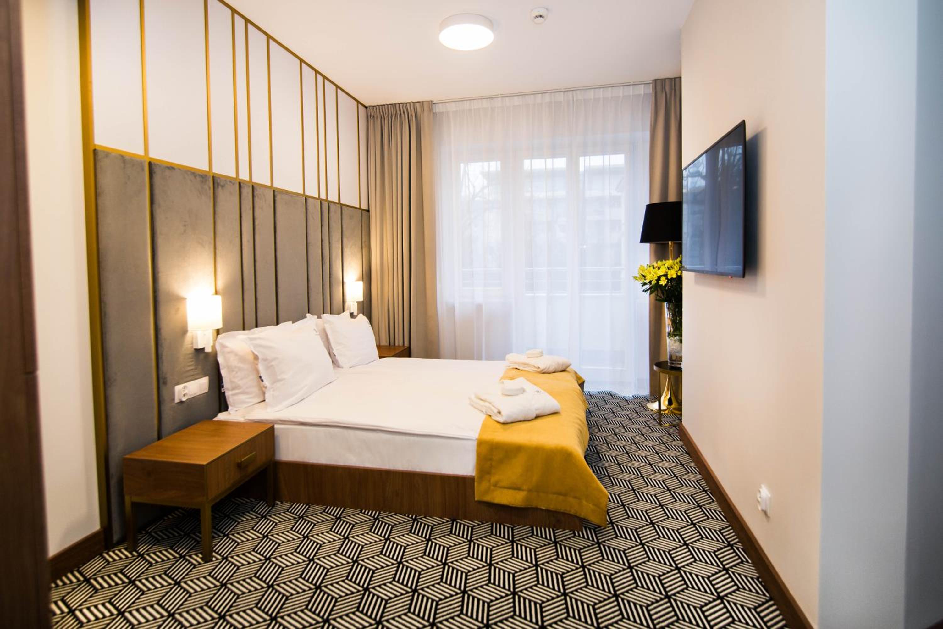 Standard Double Room - Photo 6