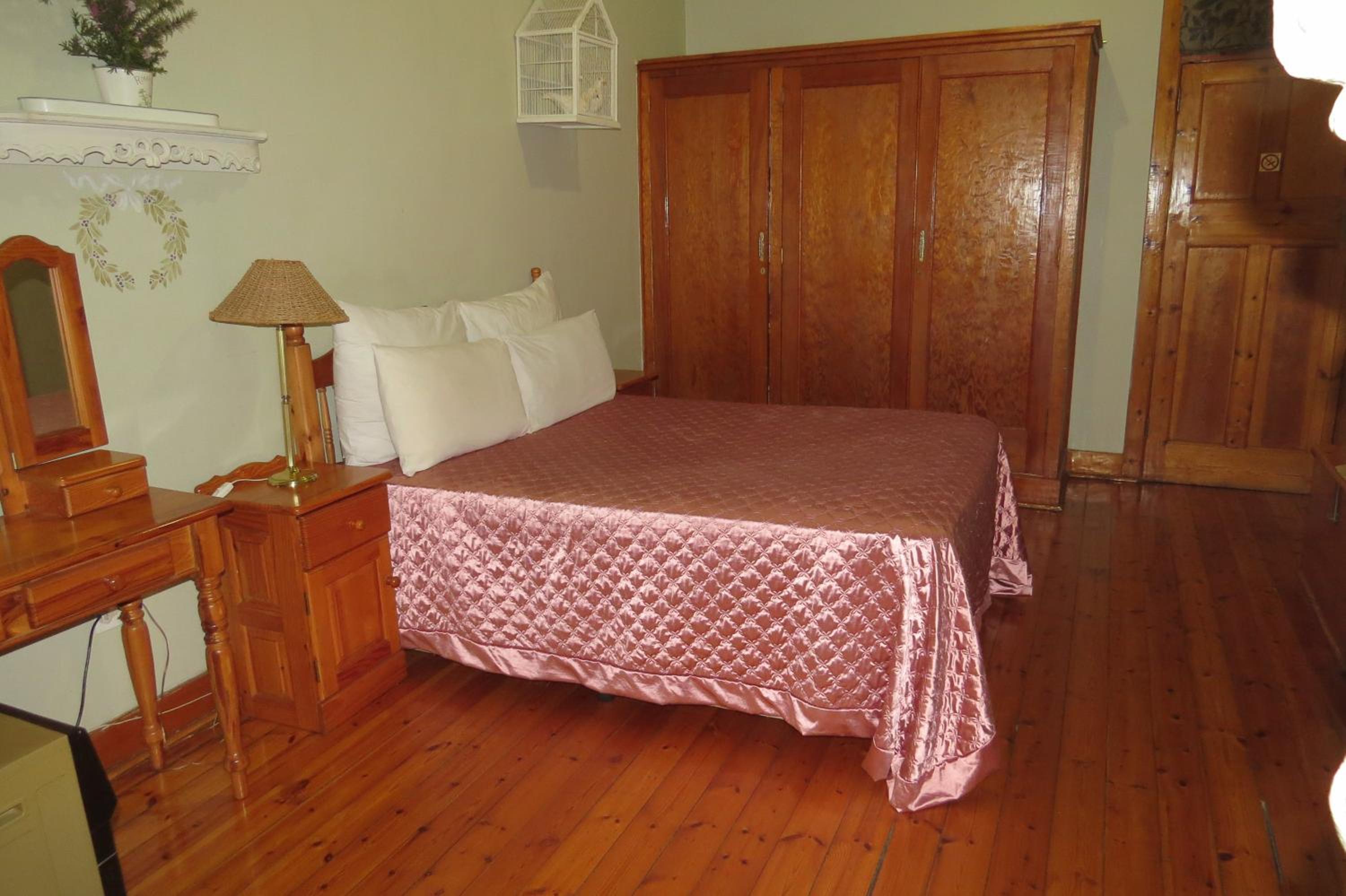 Deluxe Double Room with Bath photo 2