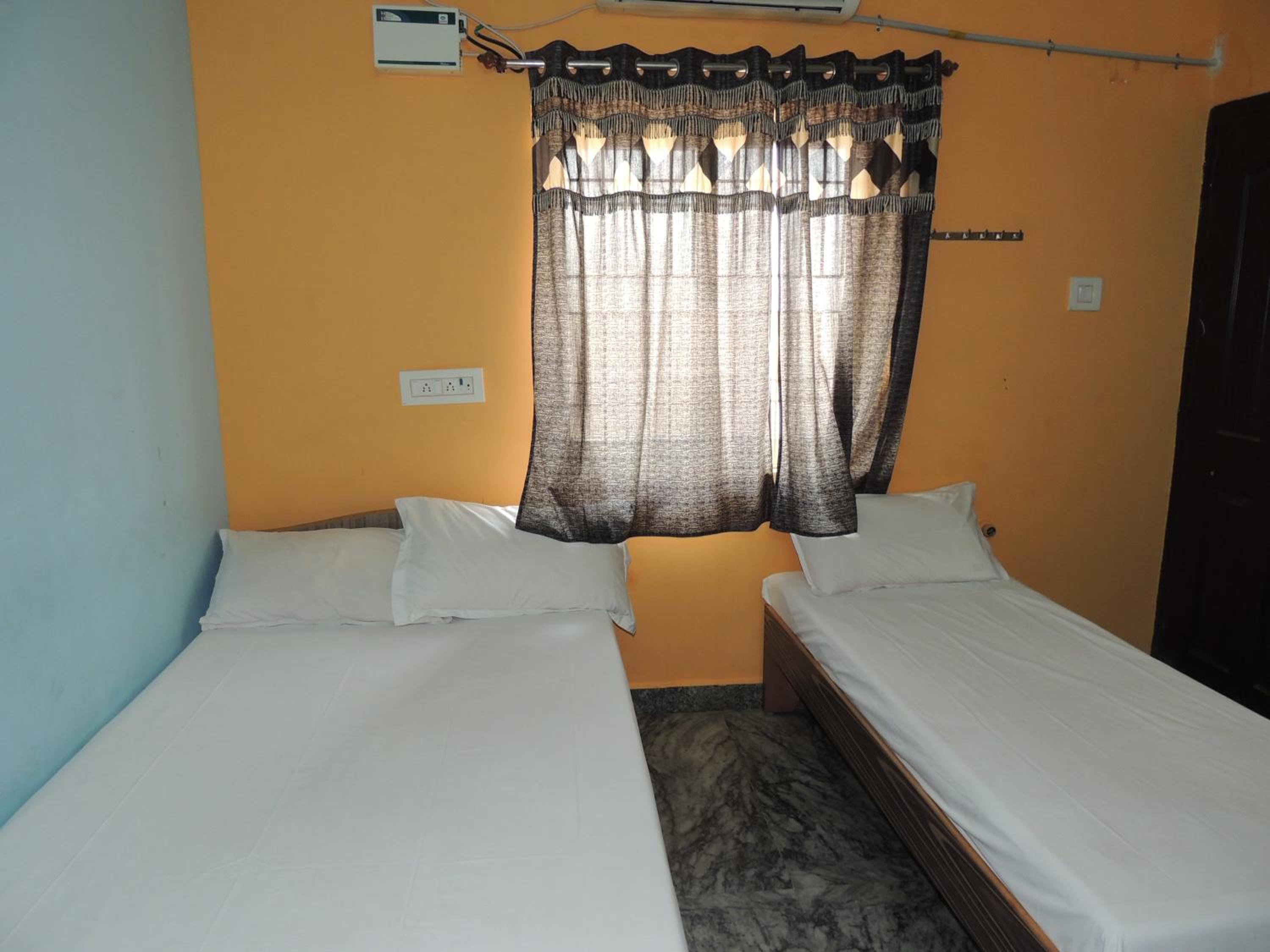 Deluxe Triple Room photo 2