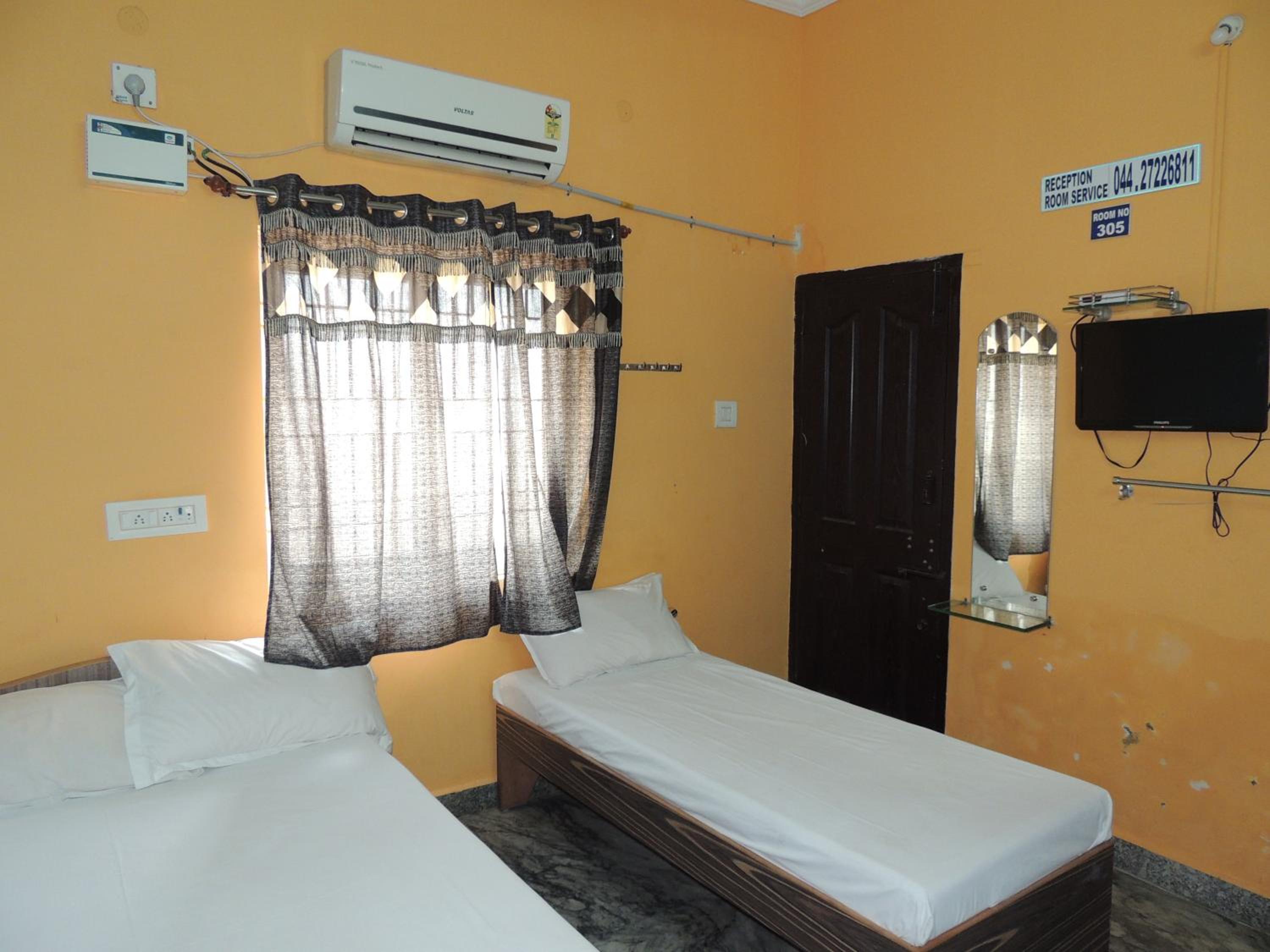 Deluxe Triple Room photo 3