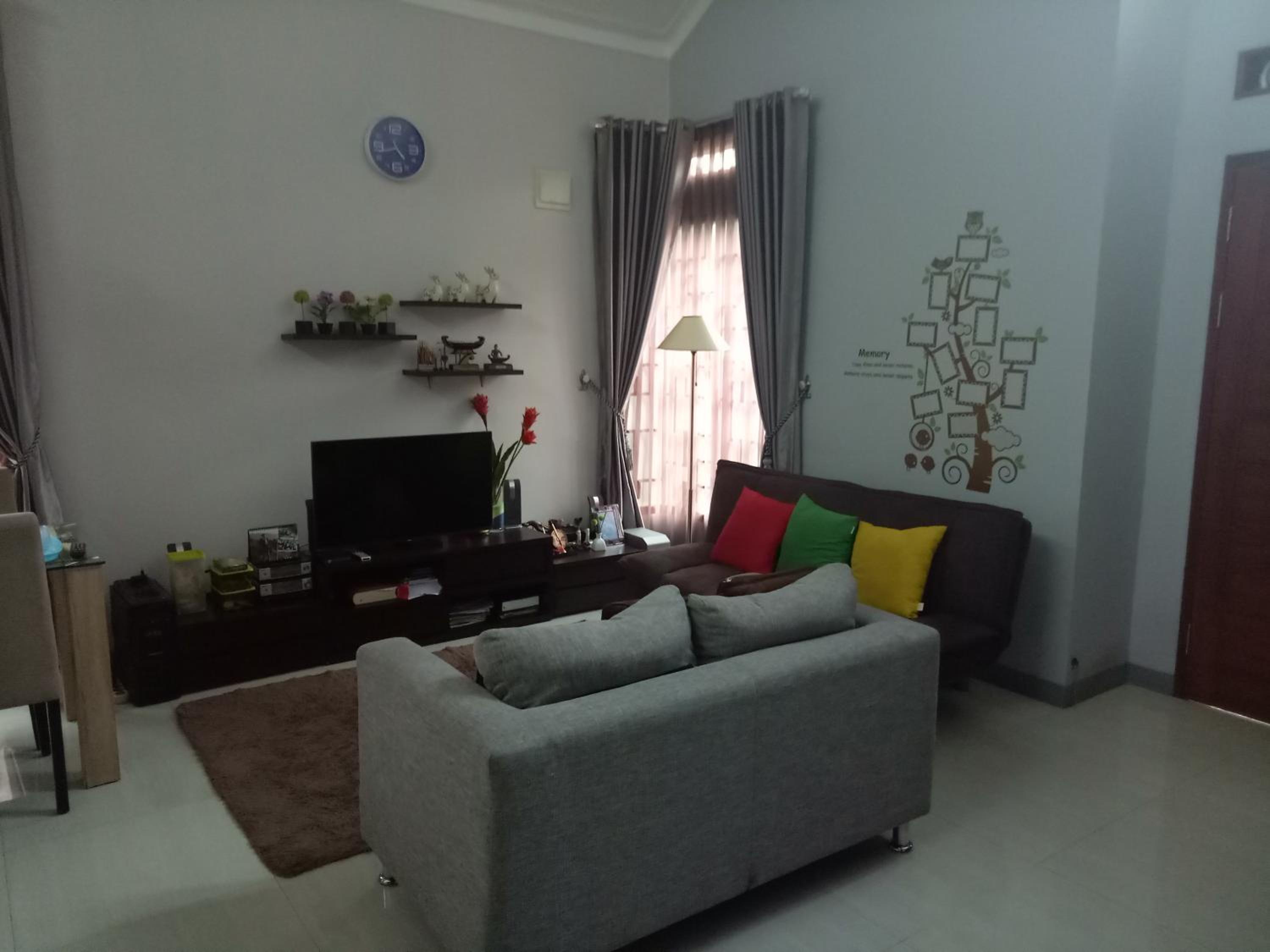Two-Bedroom House - Photo 1