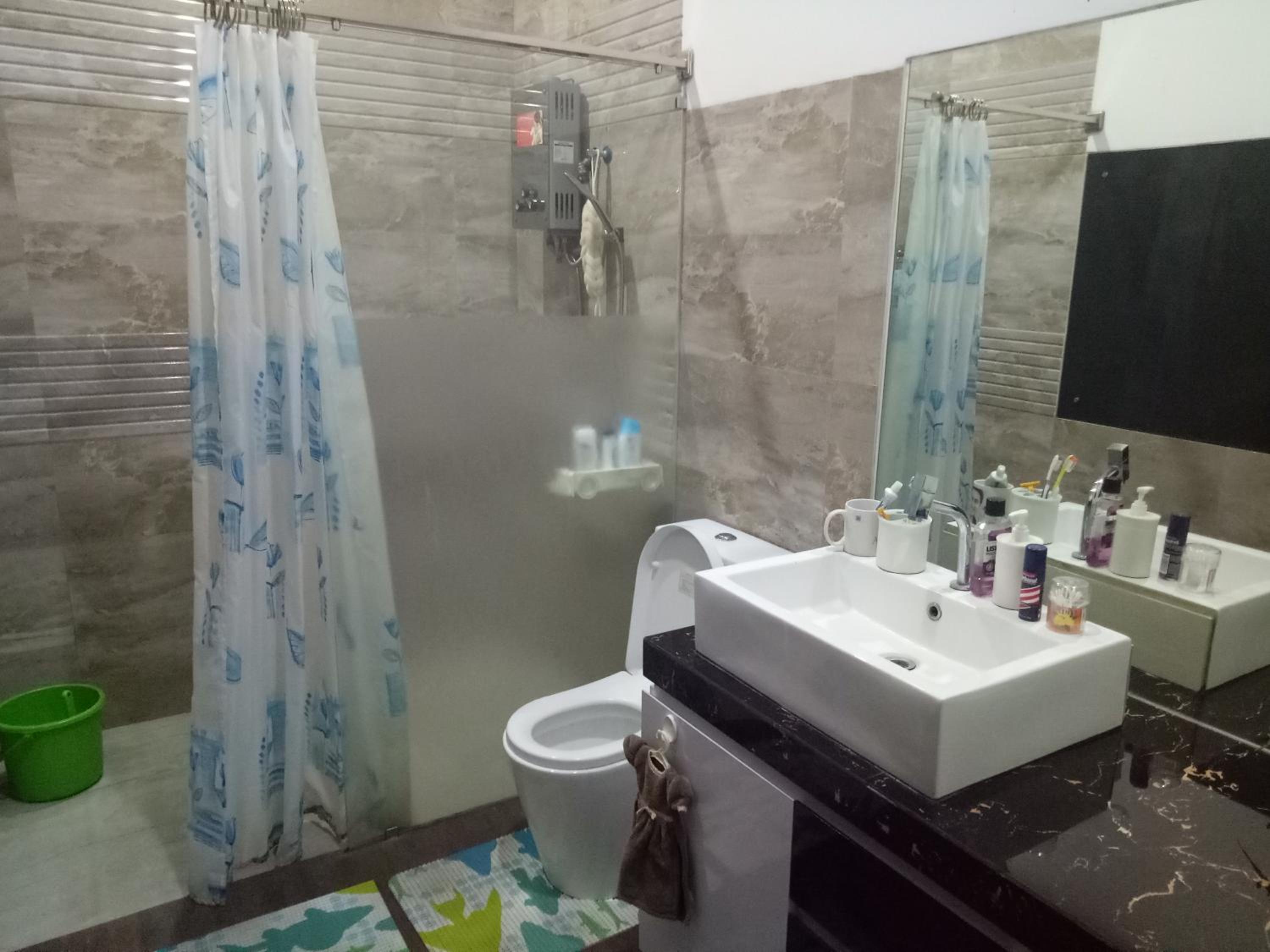 Two-Bedroom House - Photo 4