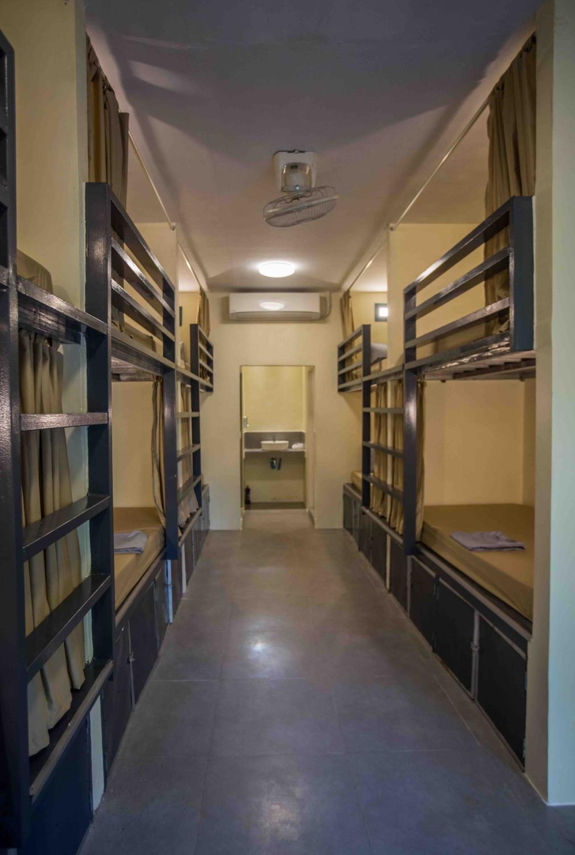 Bed in 10-Bed Mixed Dormitory Room photo 2