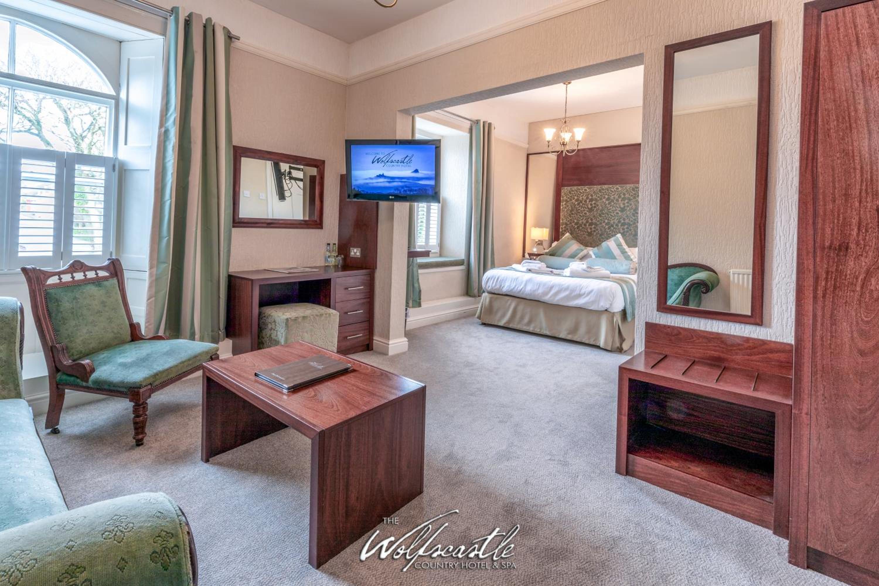 Deluxe King Room photo 3