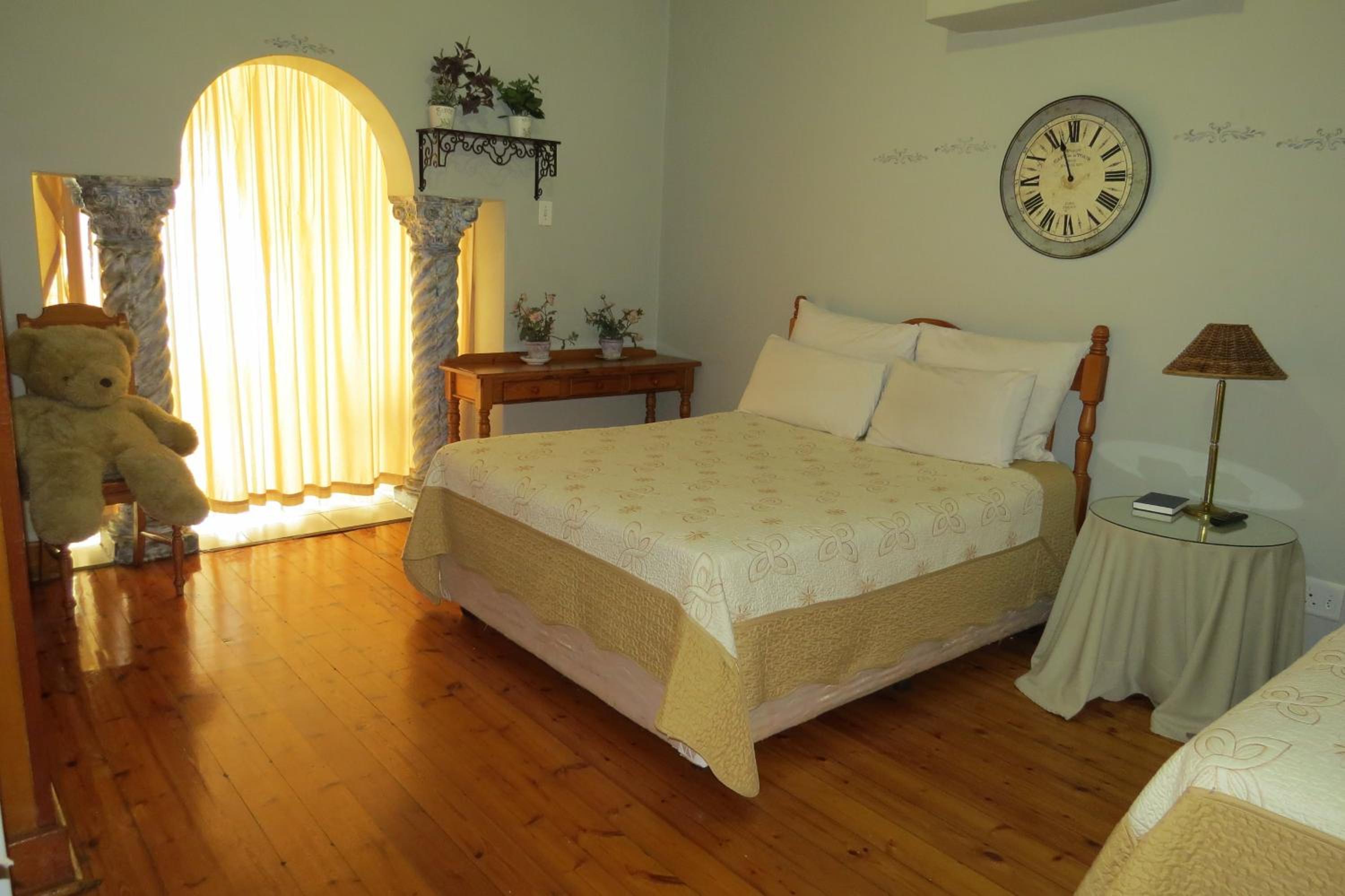 Deluxe Double Room with Bath photo 2