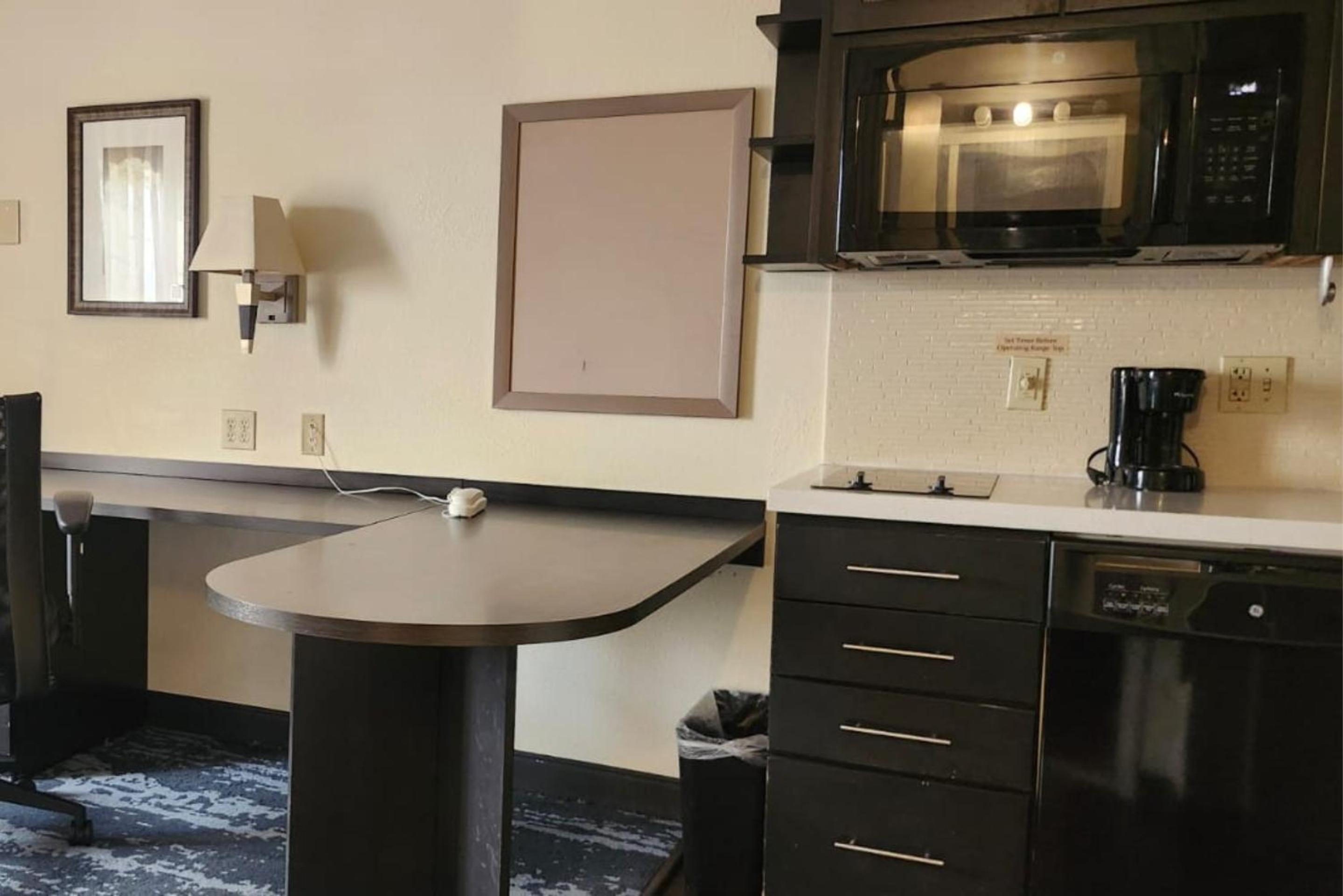 Coratel Suites Extended Stay MSP Airport Minneapolis Richfield, Photo 2