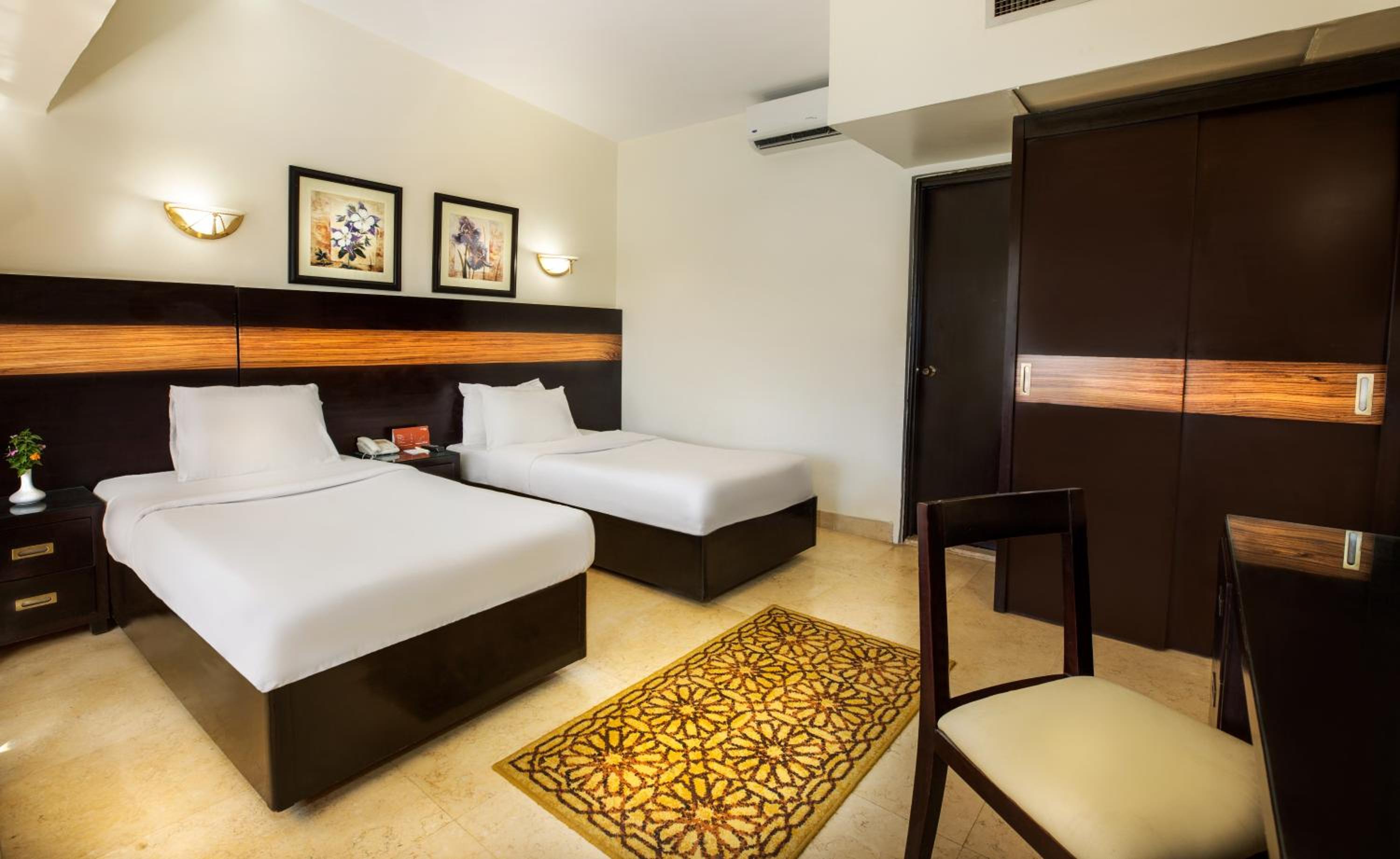 Standard  Room with Garden View - Photo 8