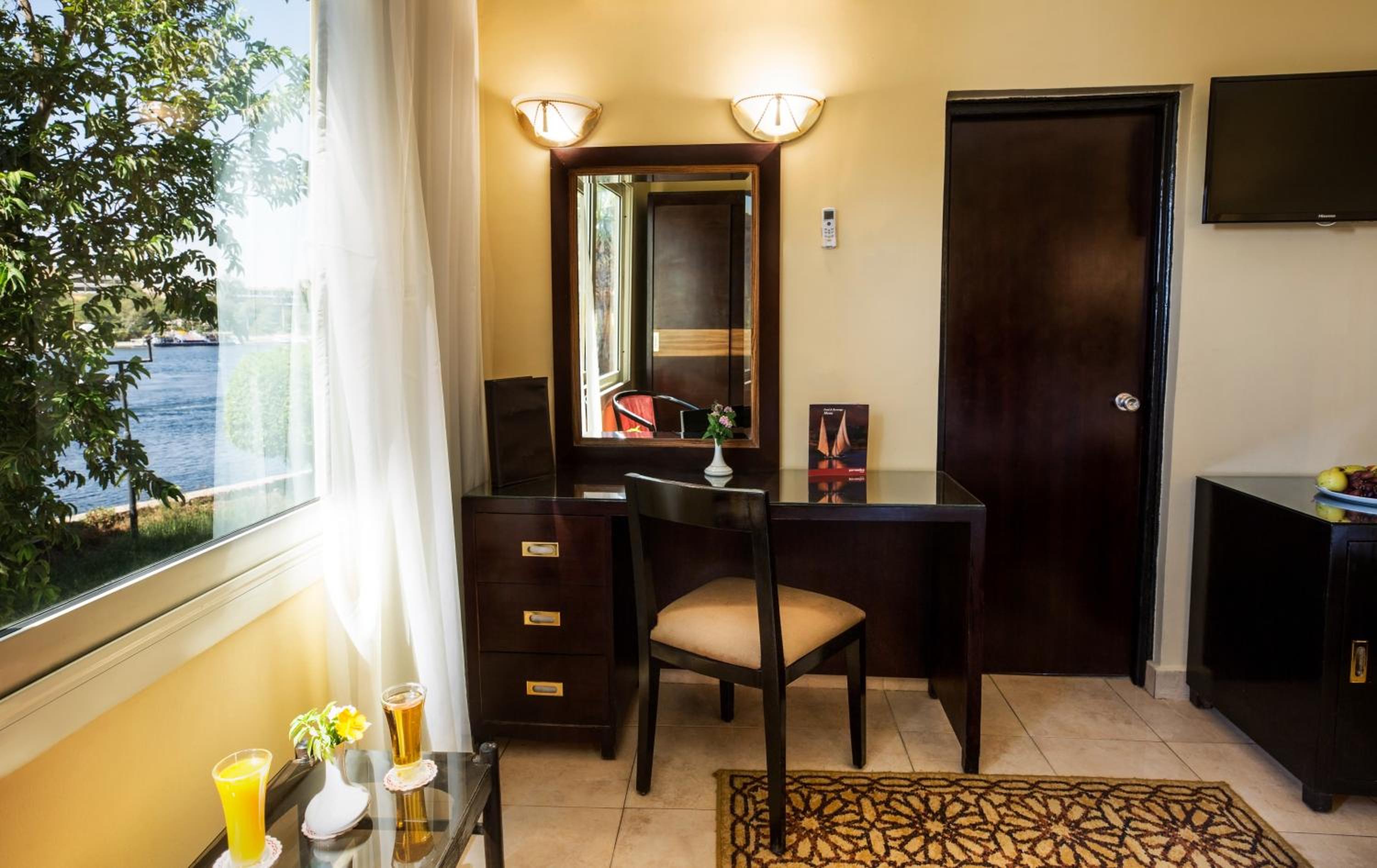 Single Room with Garden View - Photo 5