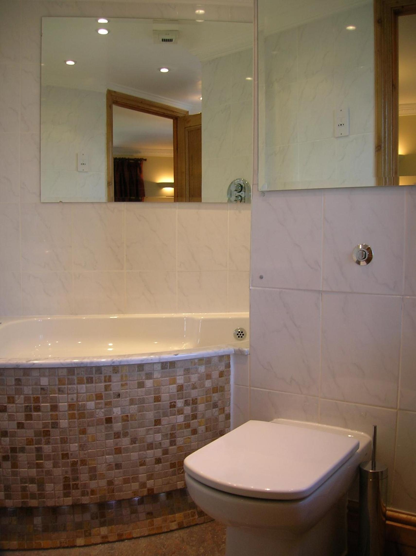 Luxury King Room - Photo 6
