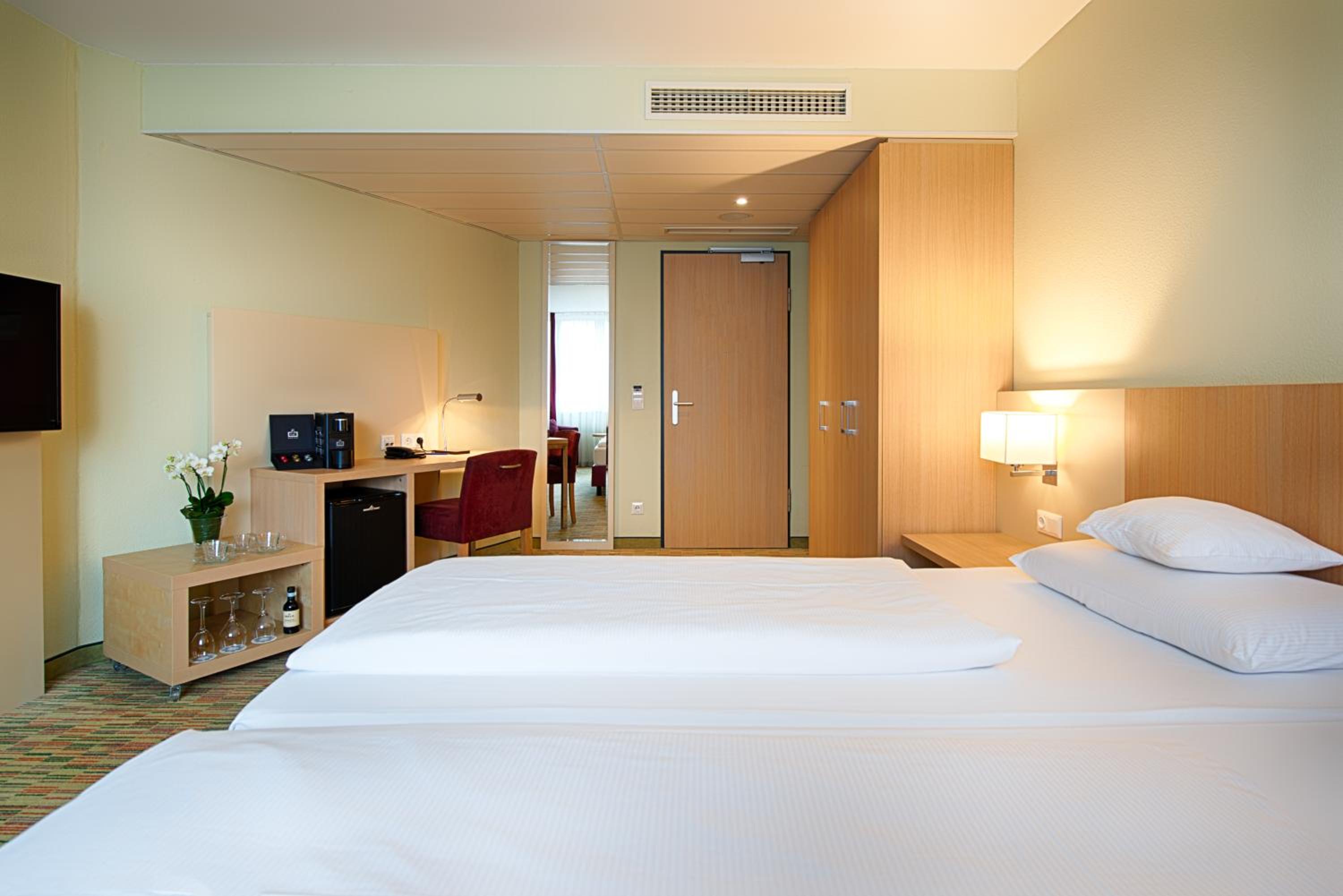 Deluxe Twin Room - Photo 5