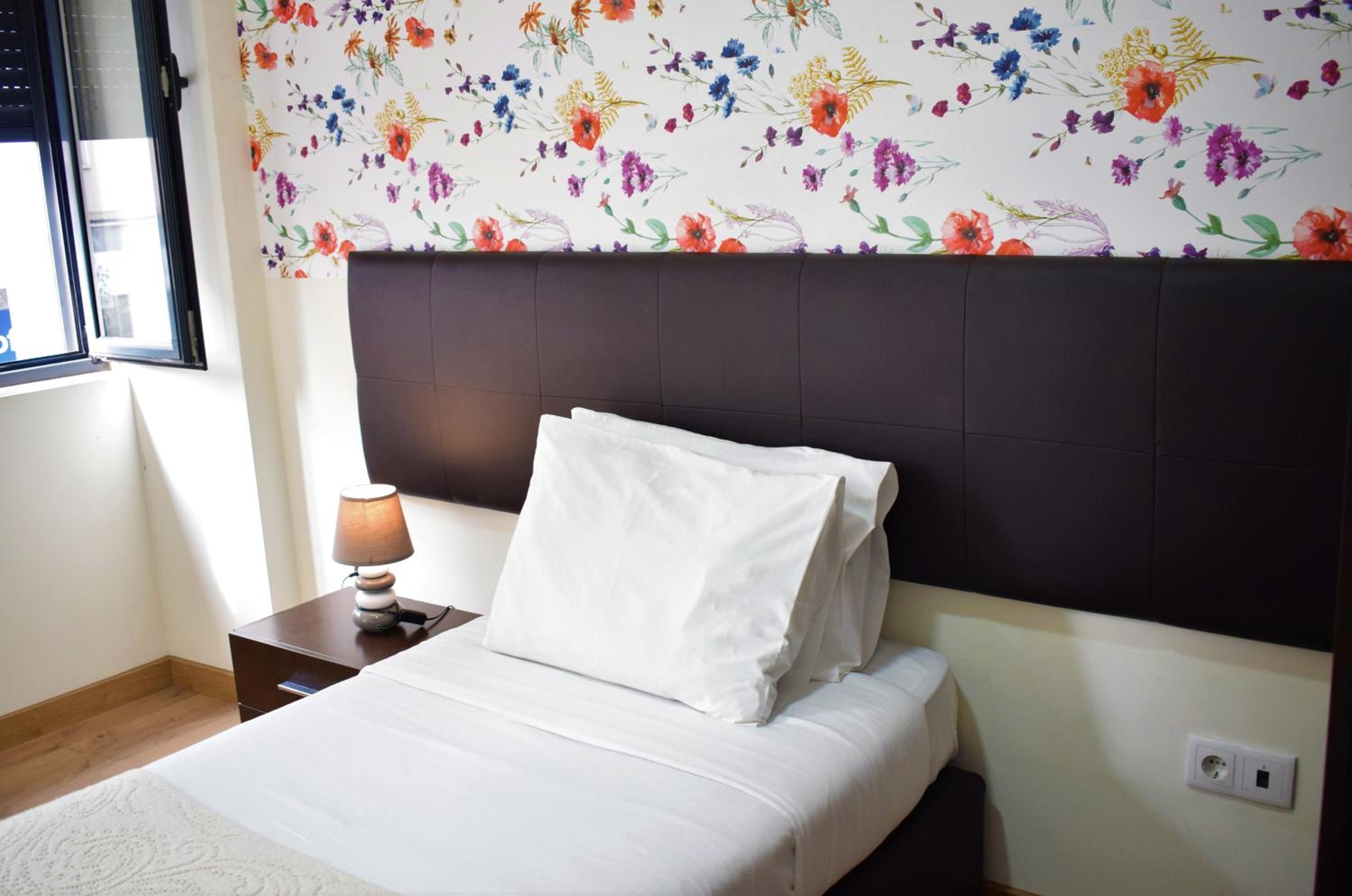 Standard Single Room with Shared Bathroom photo 1