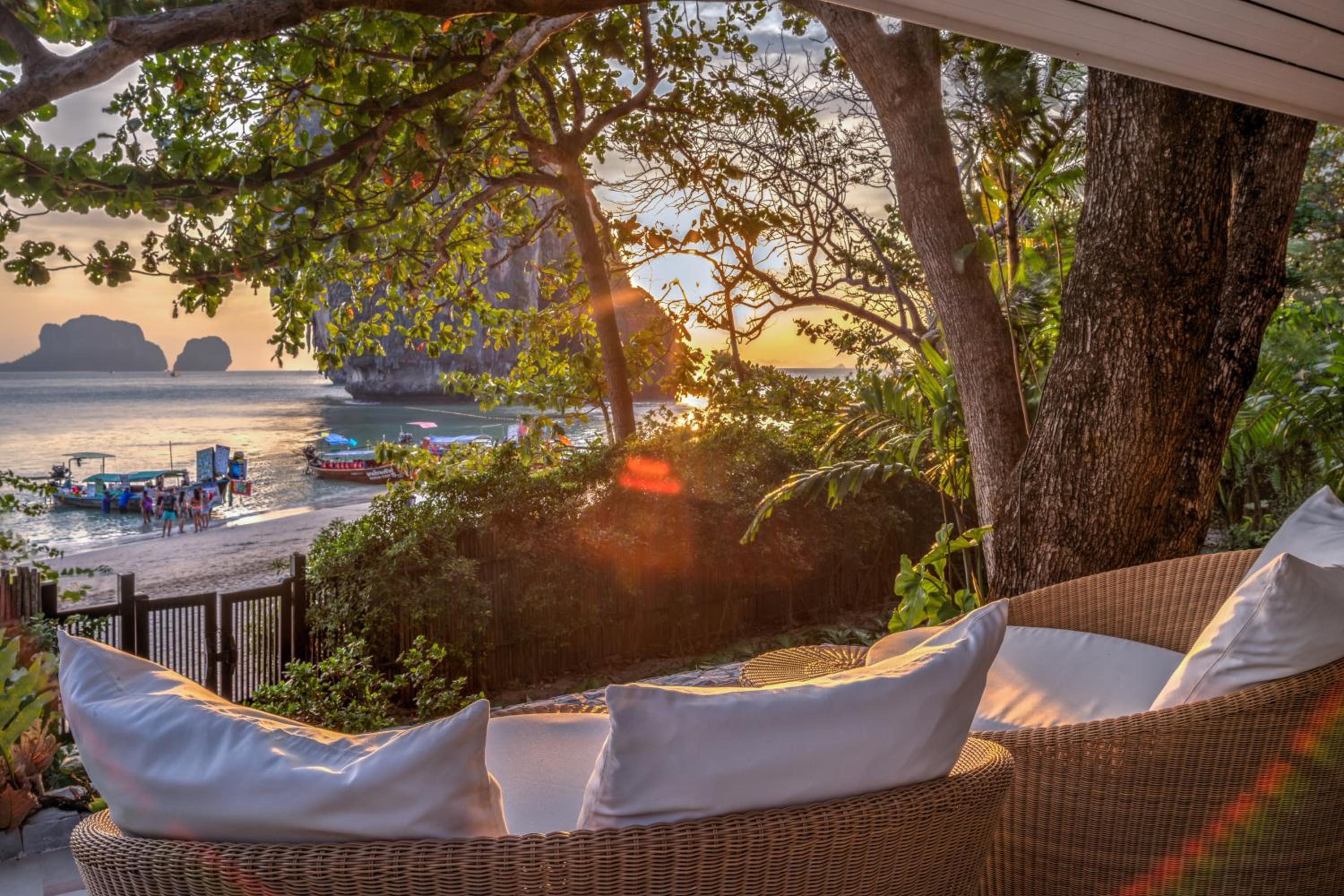 Villa - Beach Front photo 3