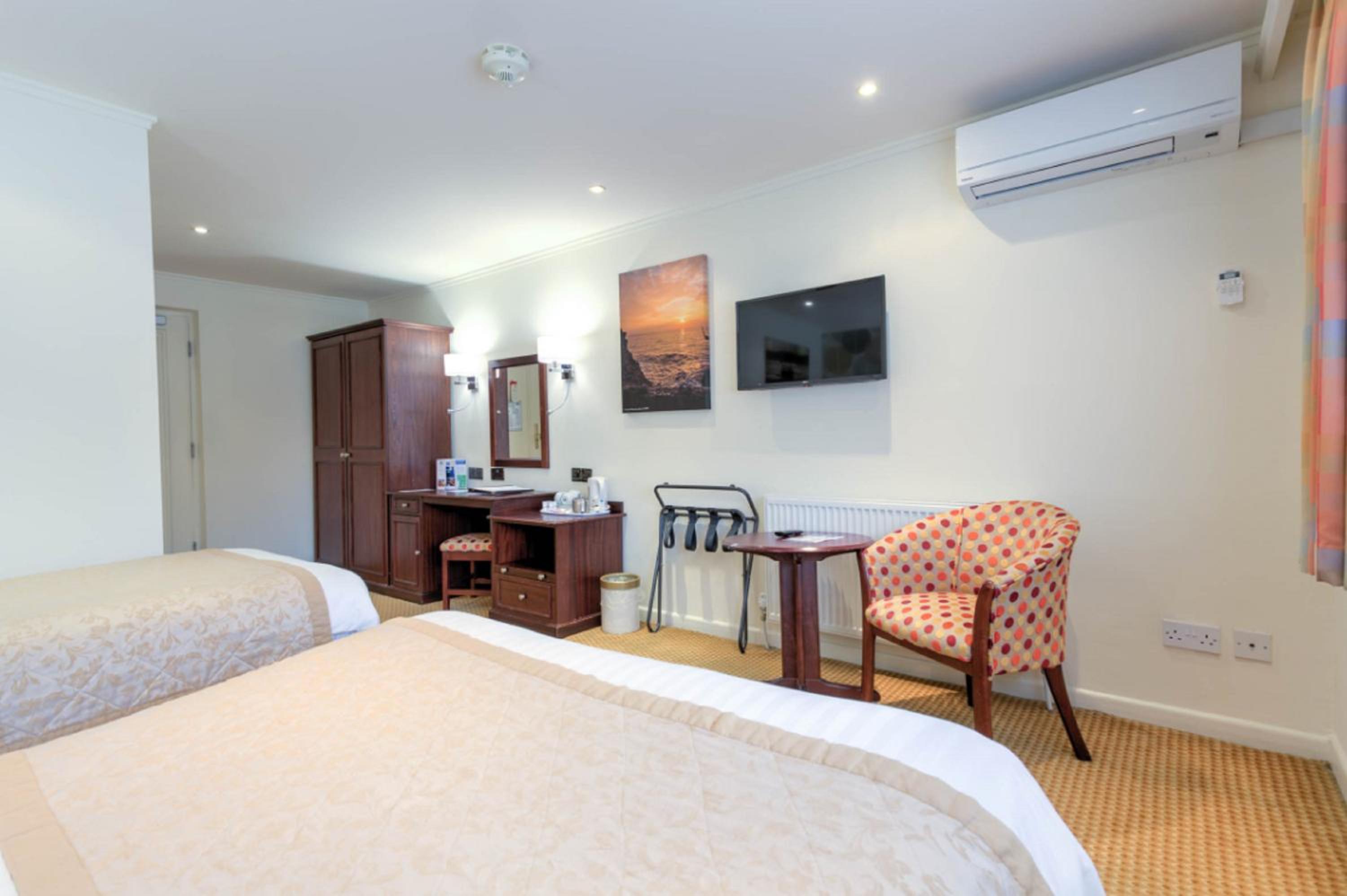 Double Room with Sea View - Photo 4