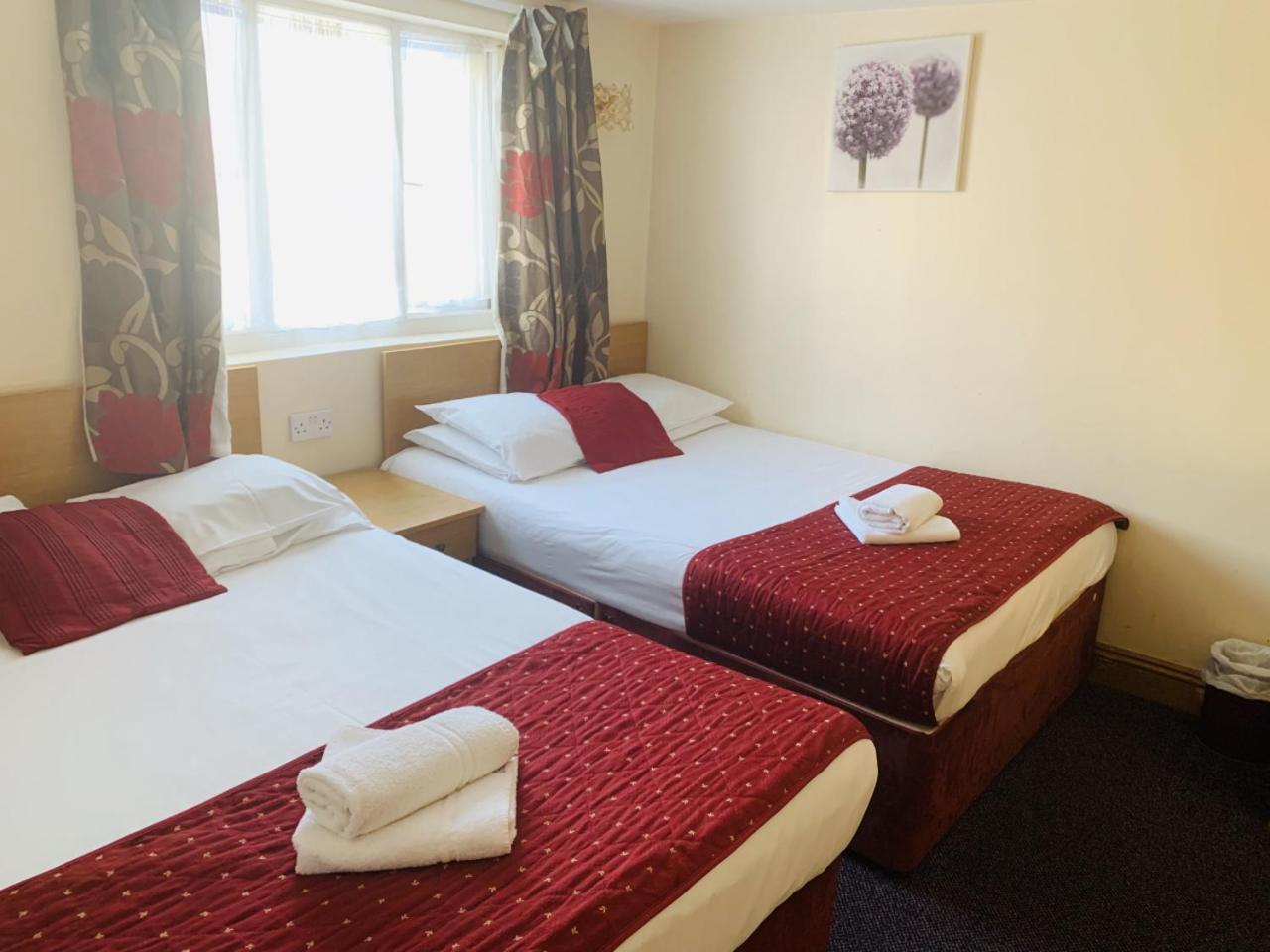 Quadruple Room - Photo 3