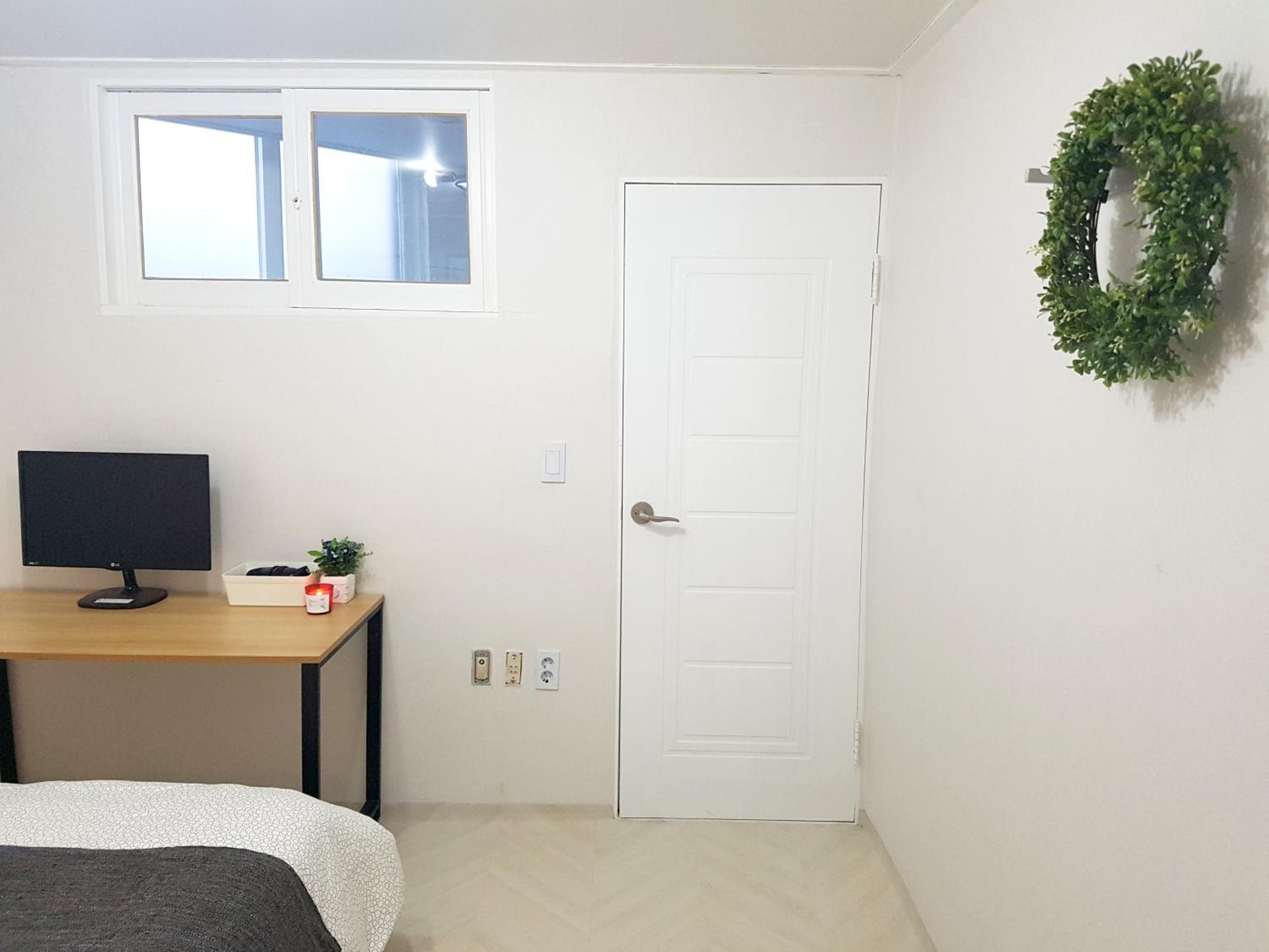 Standard Double Room - Photo 4