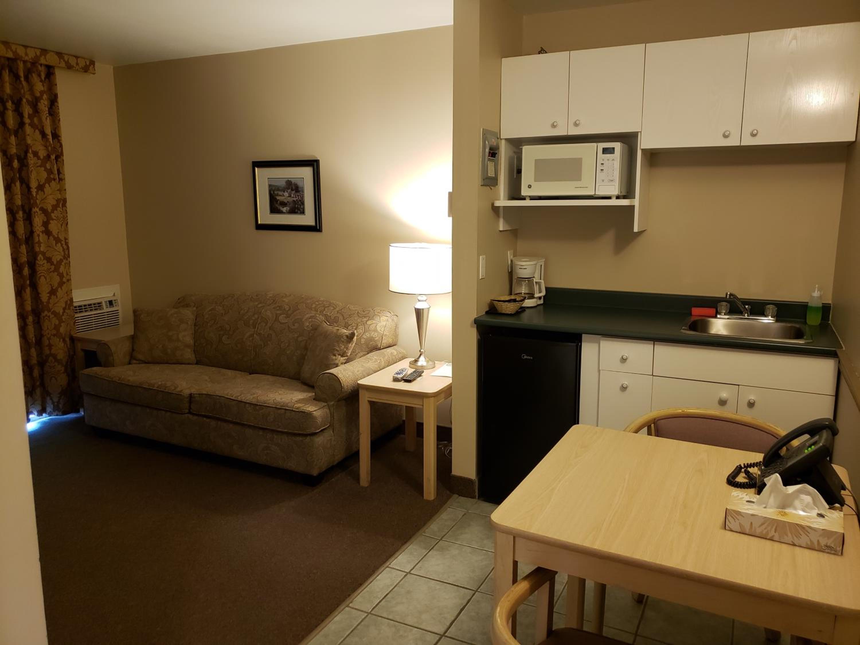 Deluxe Suite