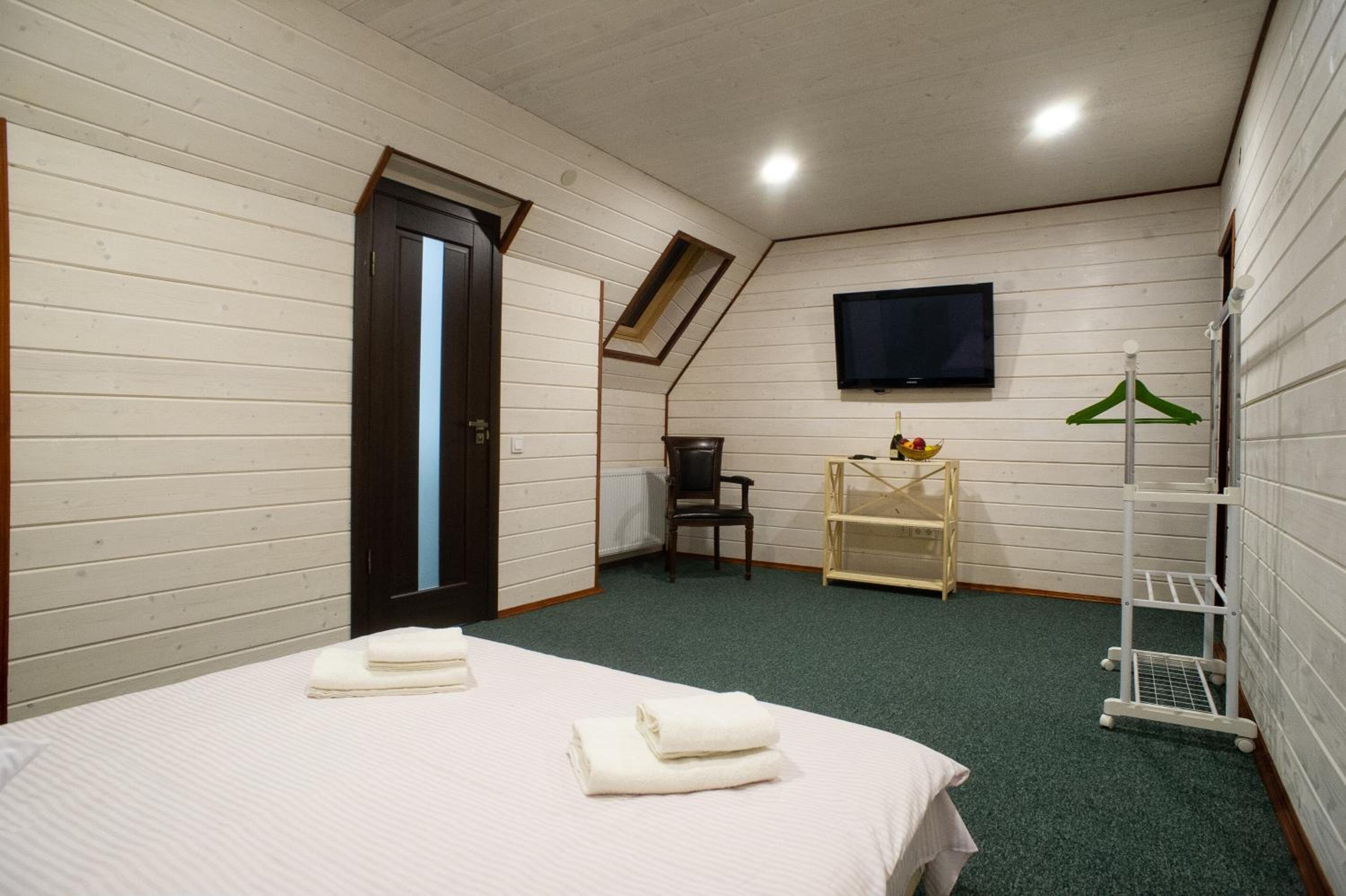Deluxe Double Room with Bath photo 1