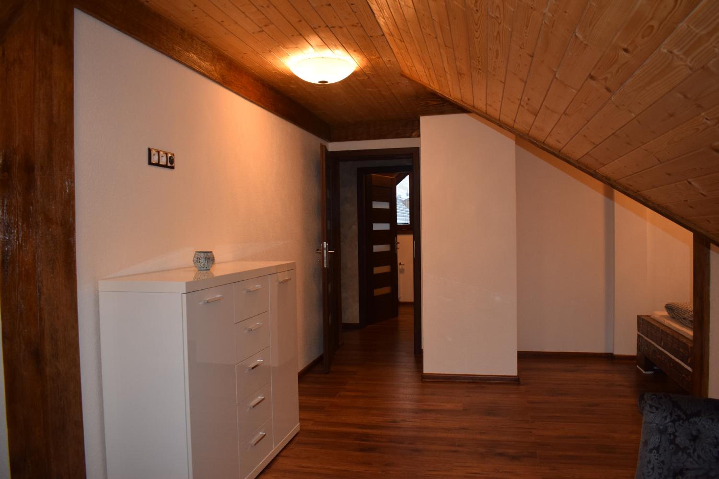 Four-Bedroom House photo 3