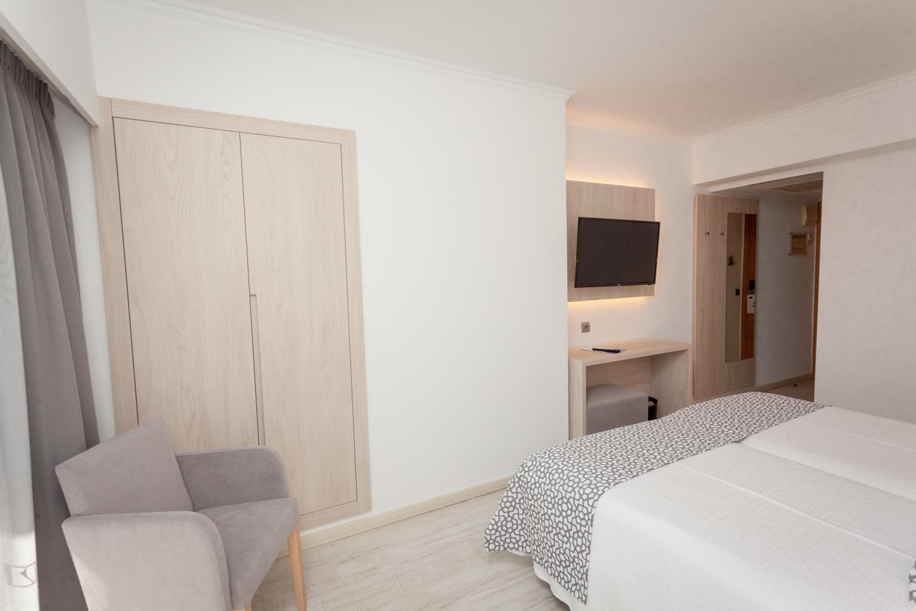 Budget Double or Twin Room with Balcony