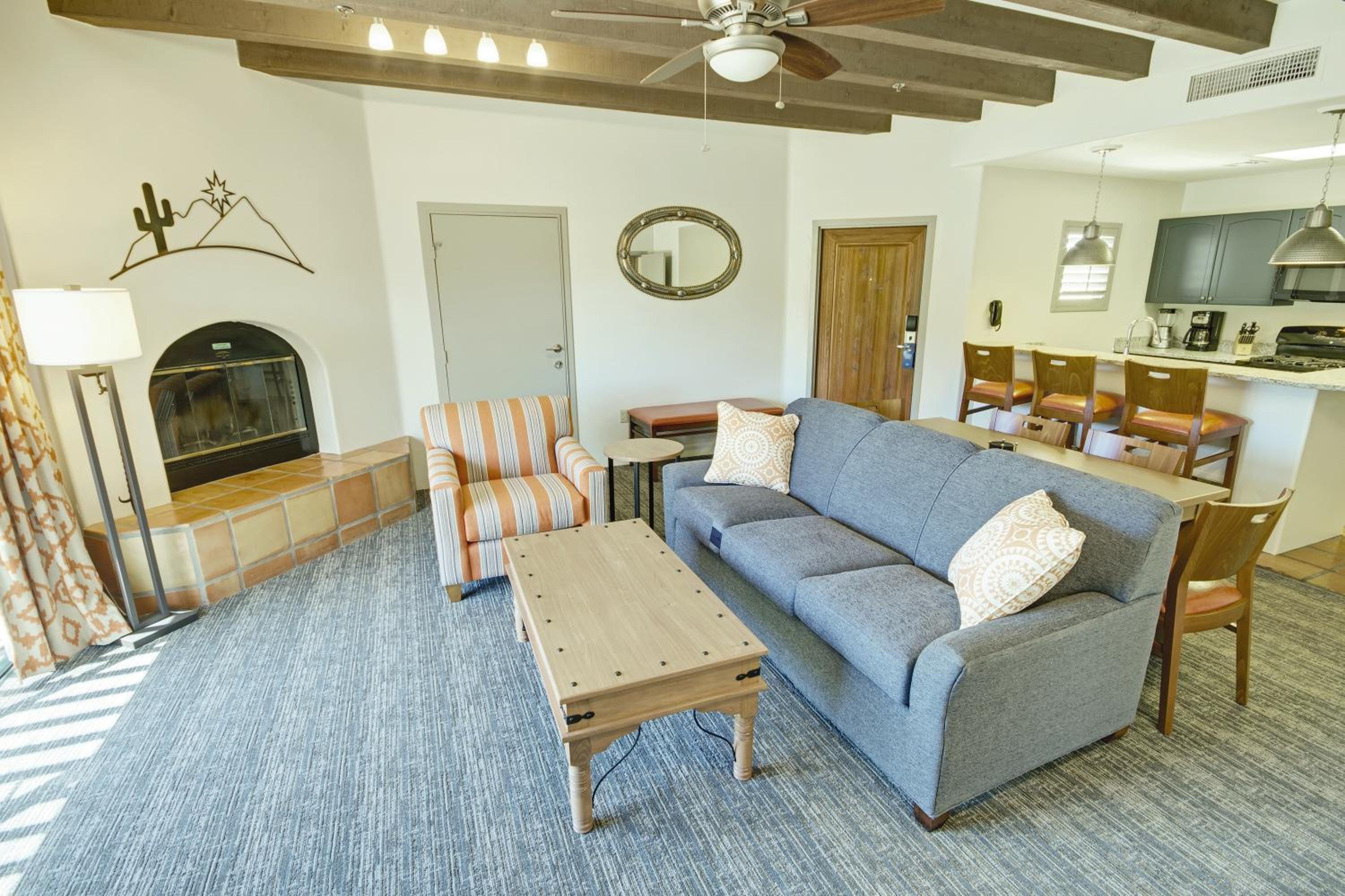 One-Bedroom Suite photo 1