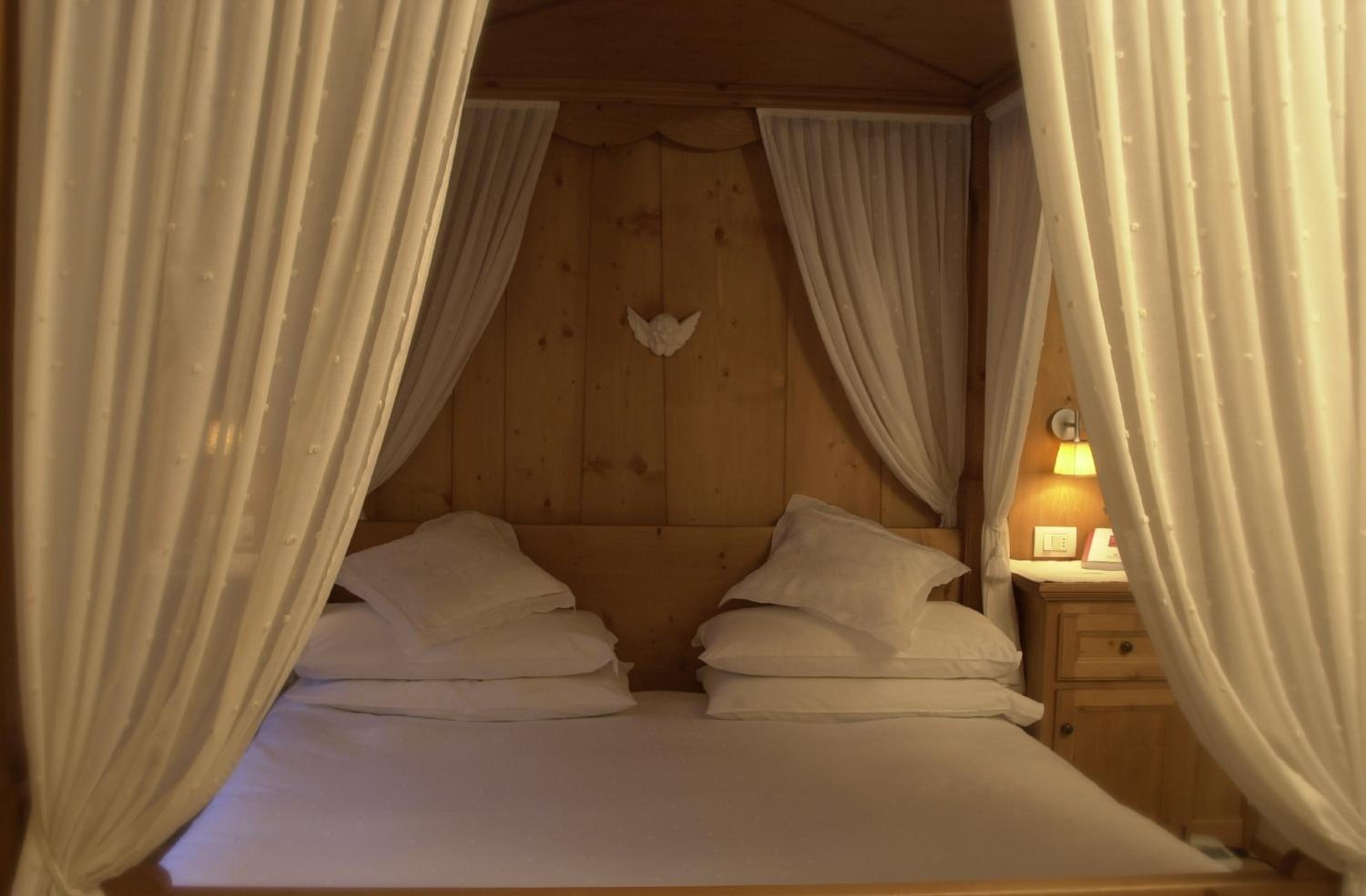 Deluxe Double or Twin Room photo 1