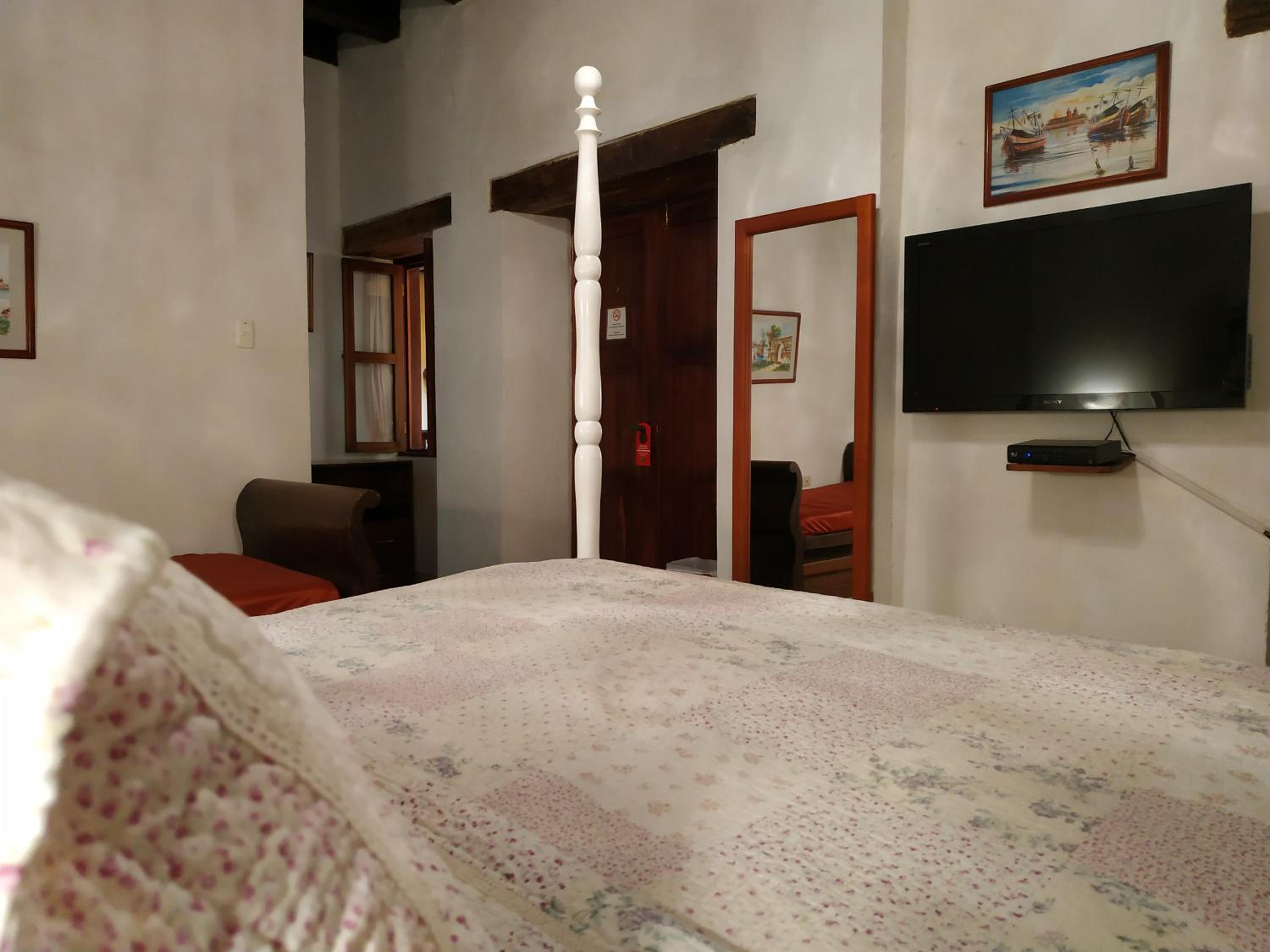 Superior Triple Room photo 2